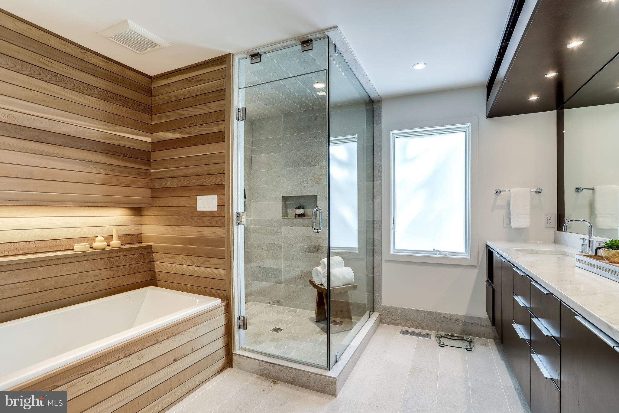 BELLEVUE FOREST - Residential