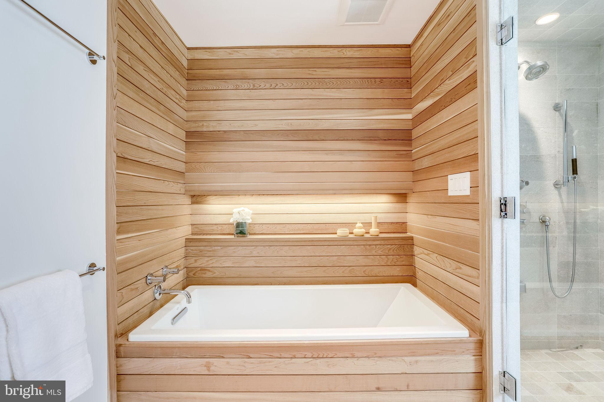 BELLEVUE FOREST - Residential