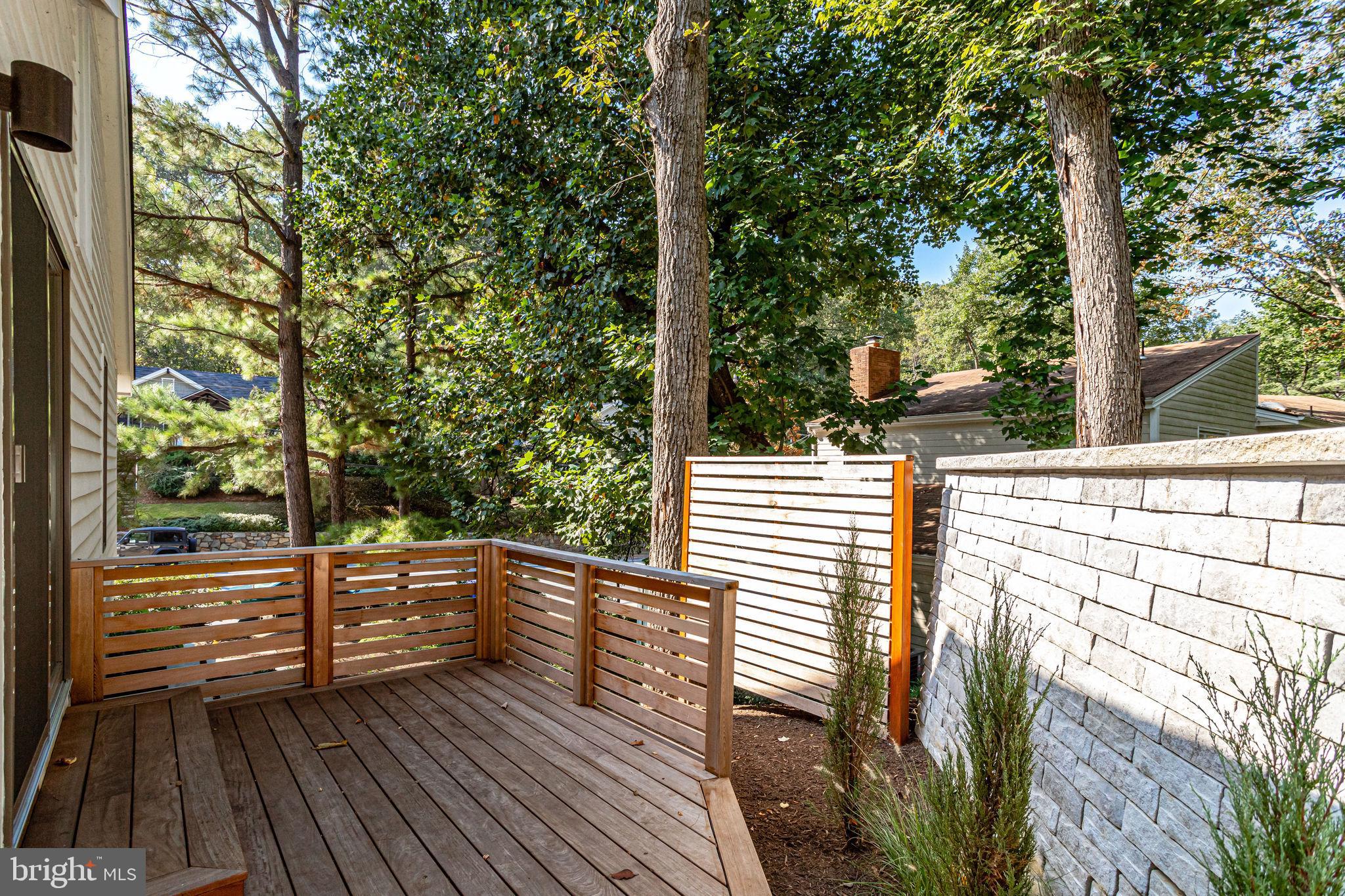 BELLEVUE FOREST - Residential