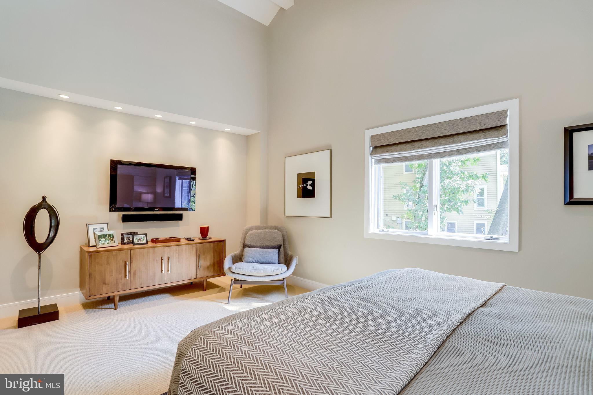 BELLEVUE FOREST - Residential