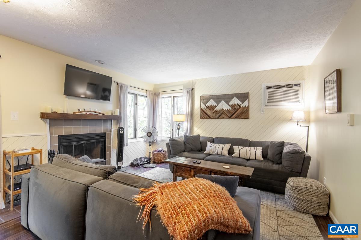 WINTERGREEN RESORT - Residential