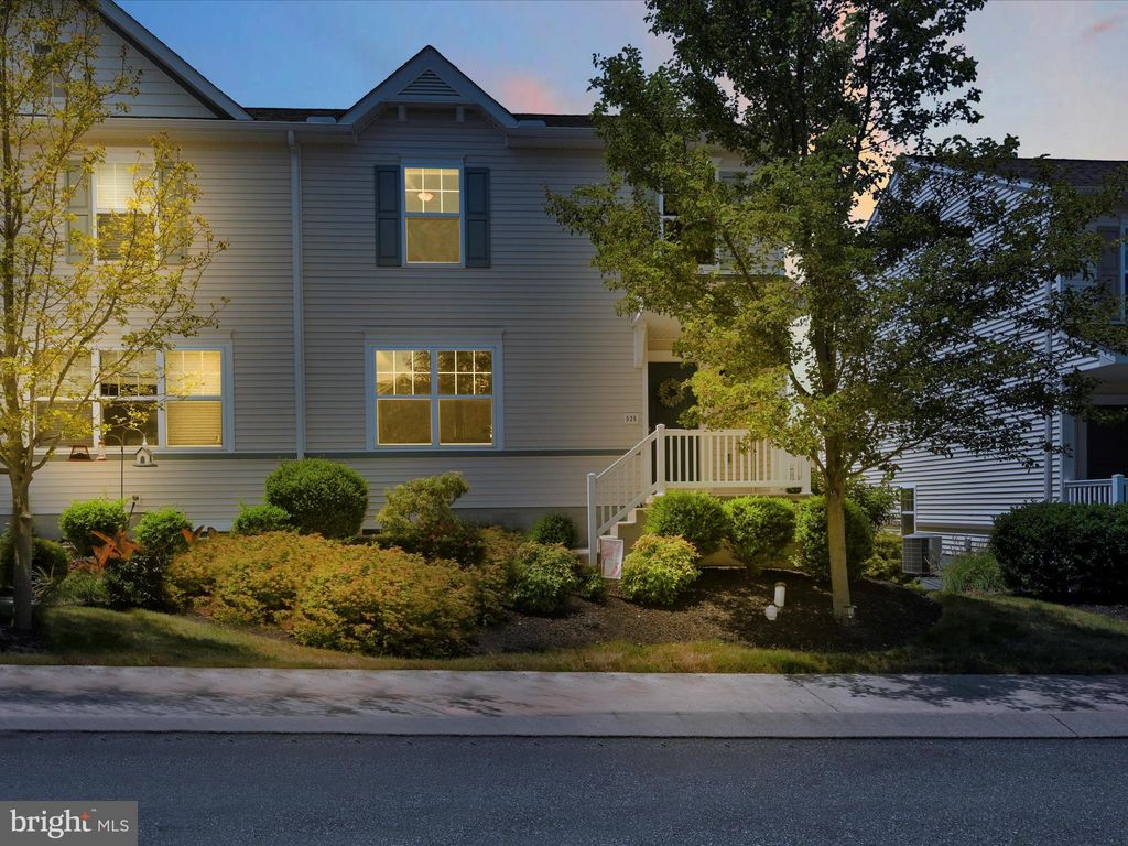 Photo of 525 Moreland Court N, Willow Street, PA 17584 (MLS # PALA2052940)