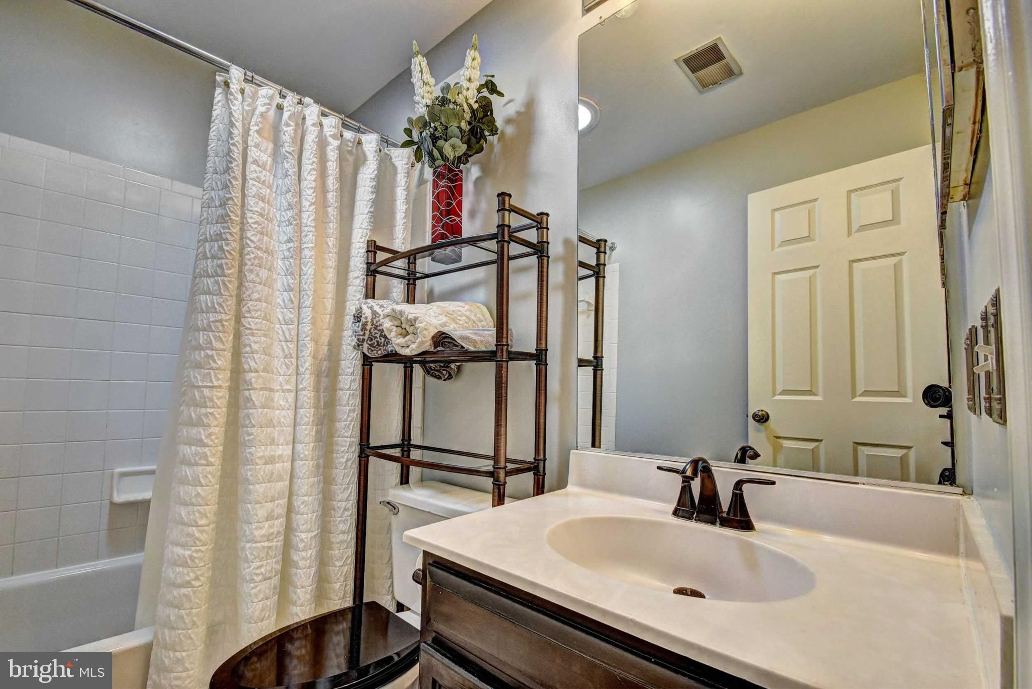 DAVENTRY PARK MILTON - Residential