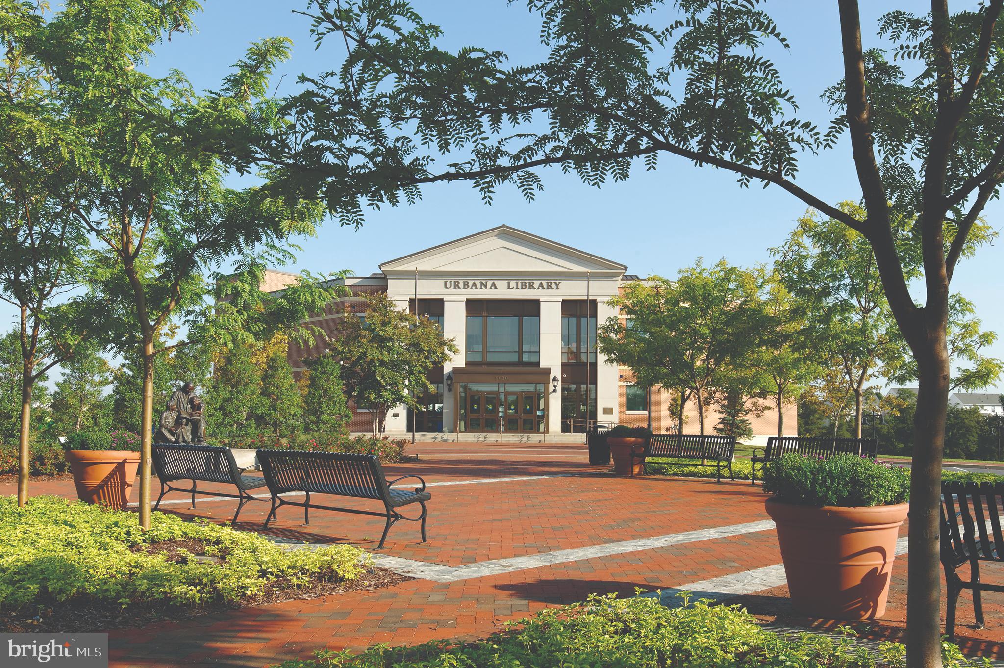 URBANA VILLAS - Residential