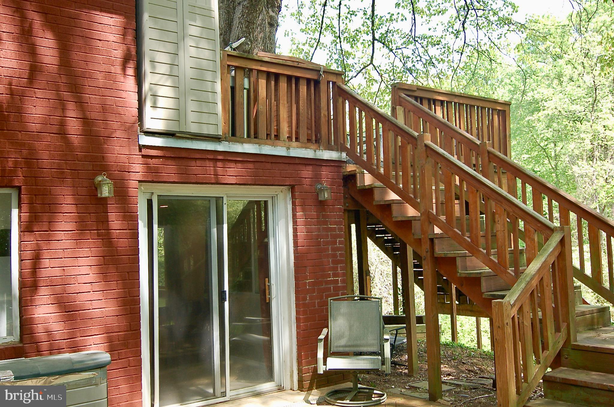 BROYHILL LANGLEY ESTATES - Residential Lease