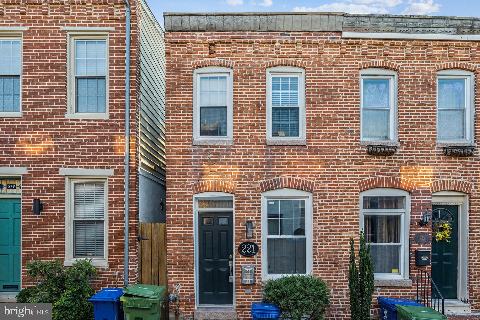What a great charmer on Butchers Hill brings together the best parts of southern Baltimore without breaking the bank. A quick jog to Canton, Fells Point and the waterfront feel free to leave your car at home. This intimate two-bedroom one bathroom home has been well maintained and is ready for you to call it home. Modernly updated featuring stainless steel appliances, a fresh coat of paint, newly installed hardwood floors and carpeted bedrooms. Steps away from Patterson park. All you need to do is move you things in. Coming to Market right before the weather breaks for the fall. All of this is nestled on quiet Madeira Street. A quick commute to Johns Hopkins and easily access to 83,95,and 895. Pets allowed. Schedule your showing today.
