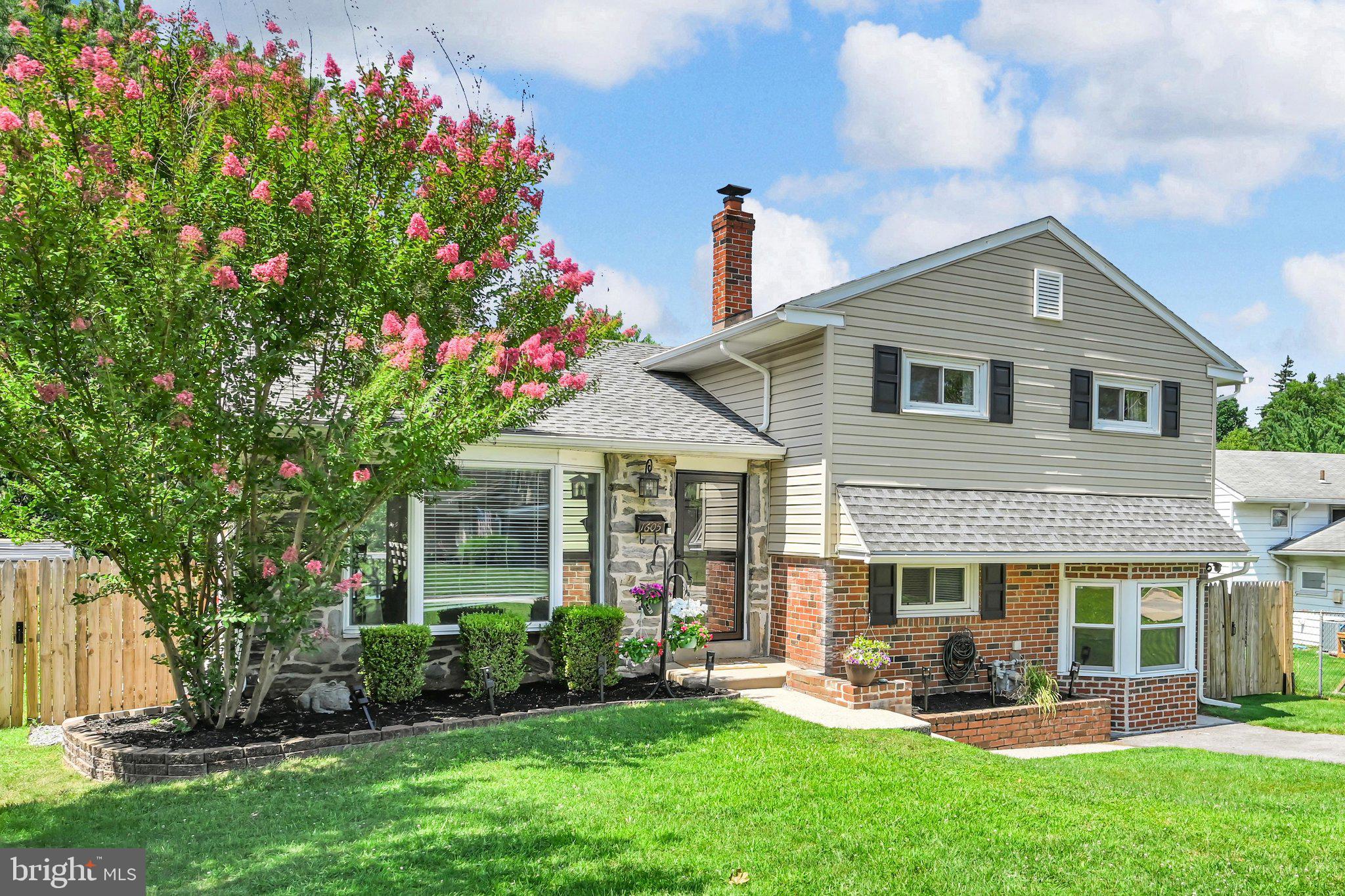 1605 ROSE GLEN ROAD