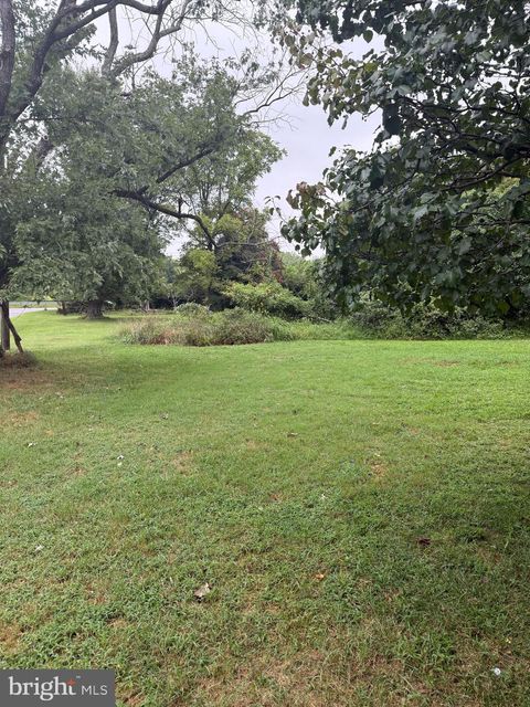 OLD BRANCH AVENUE TEMPLE HILLS MD 20748