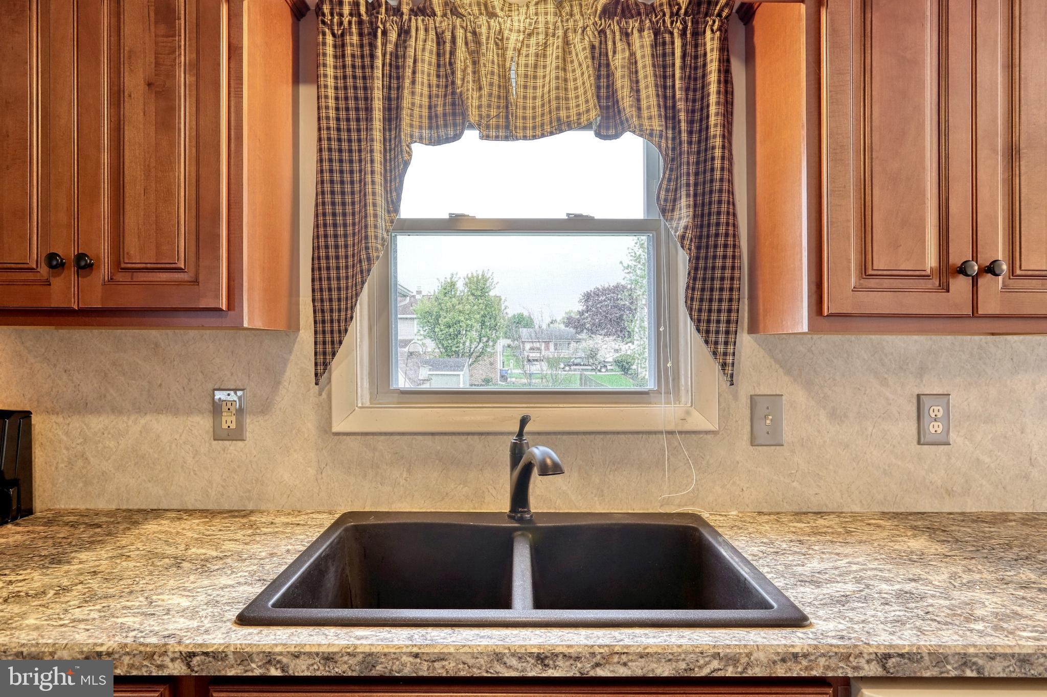 TWIN PINE SPRINGS - Residential