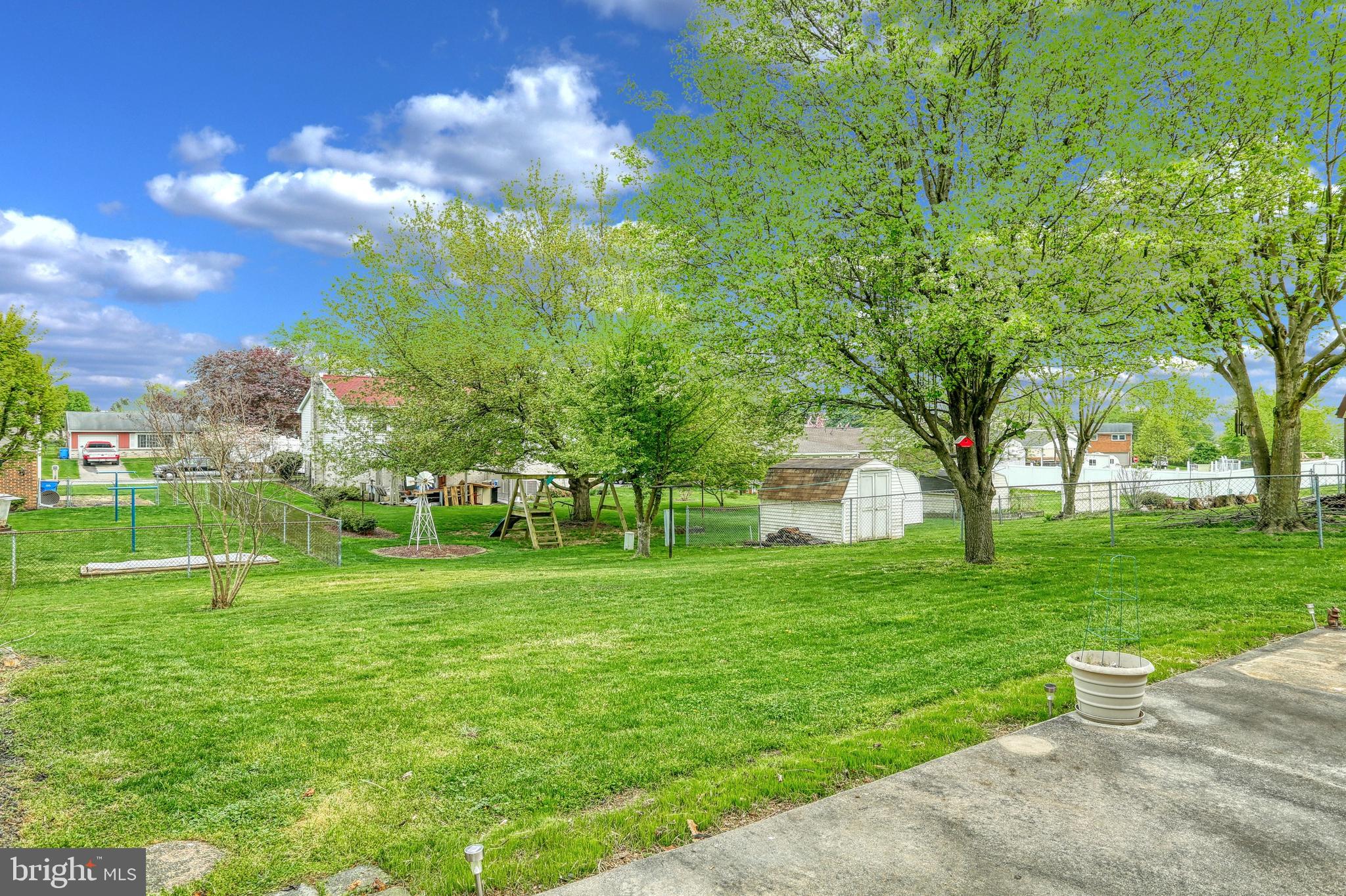 TWIN PINE SPRINGS - Residential