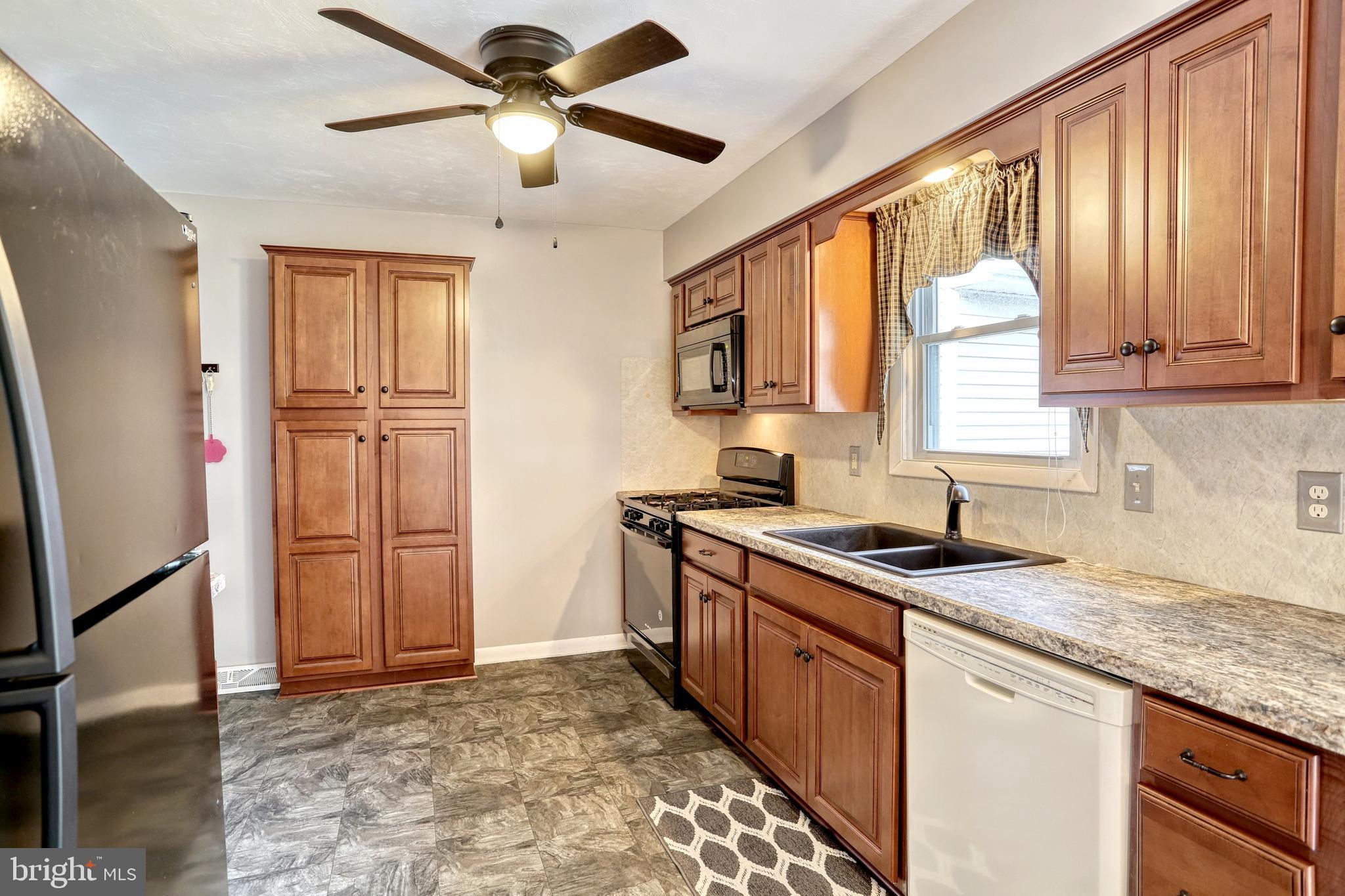 TWIN PINE SPRINGS - Residential