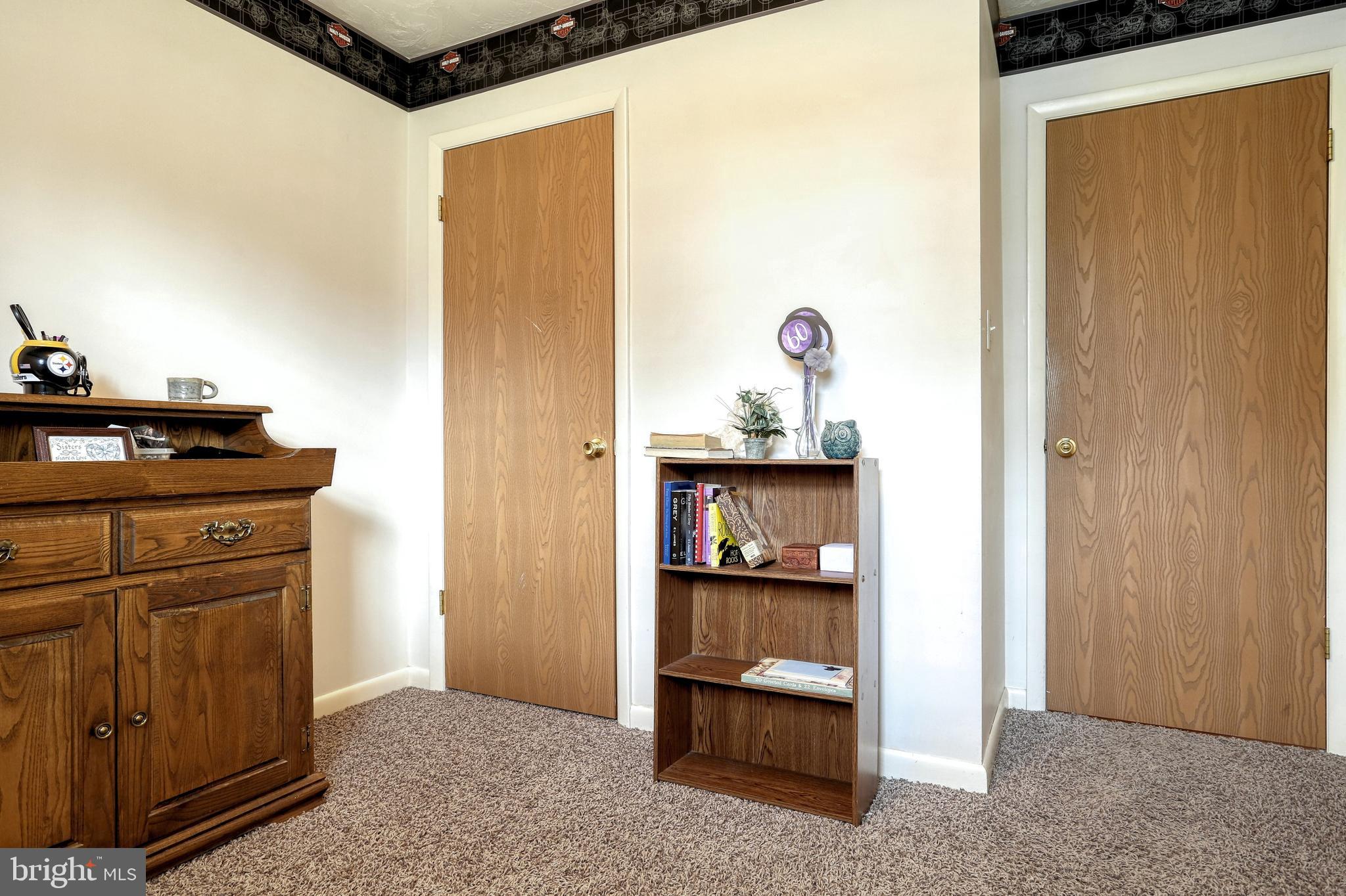 TWIN PINE SPRINGS - Residential