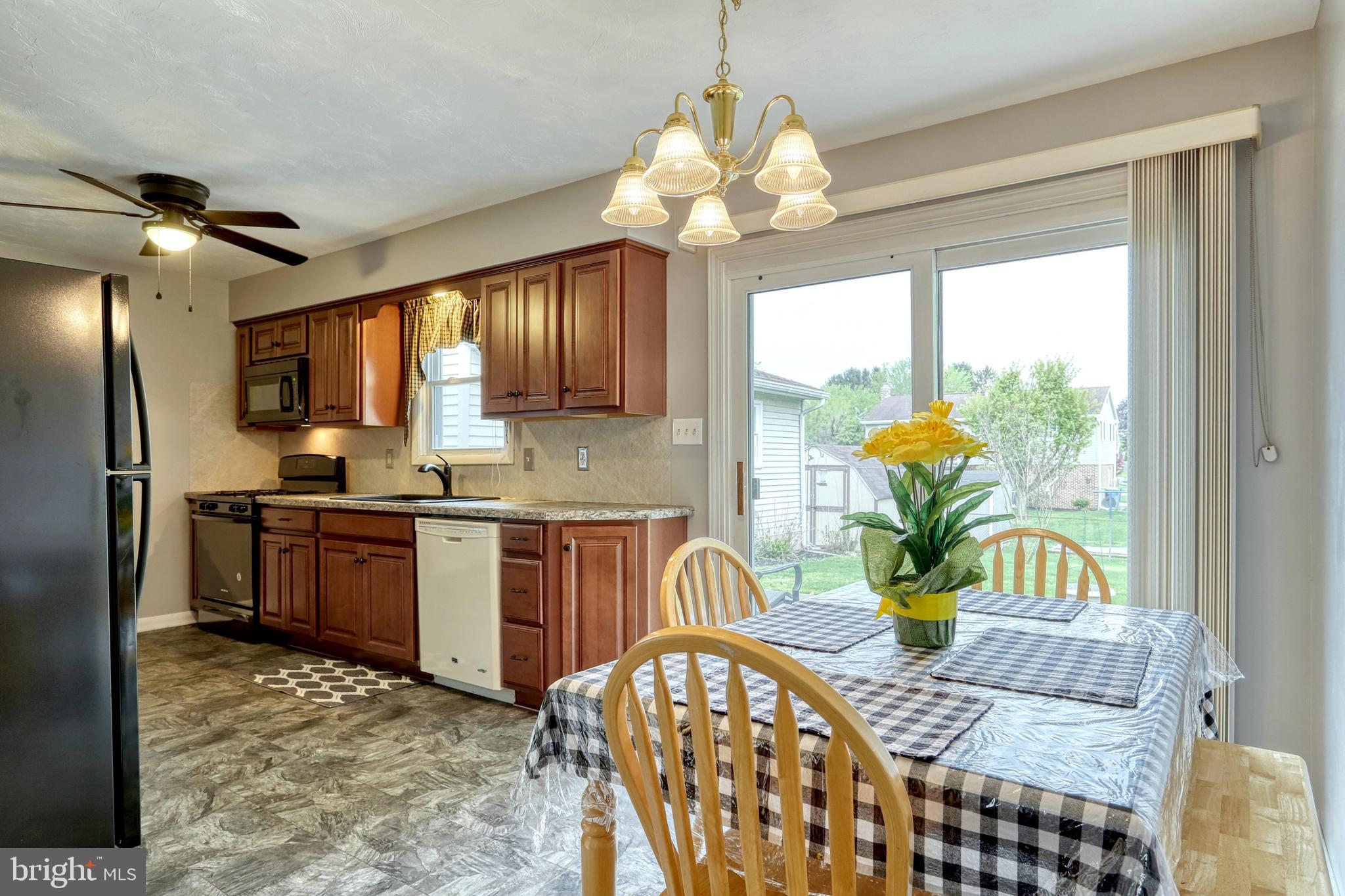 TWIN PINE SPRINGS - Residential