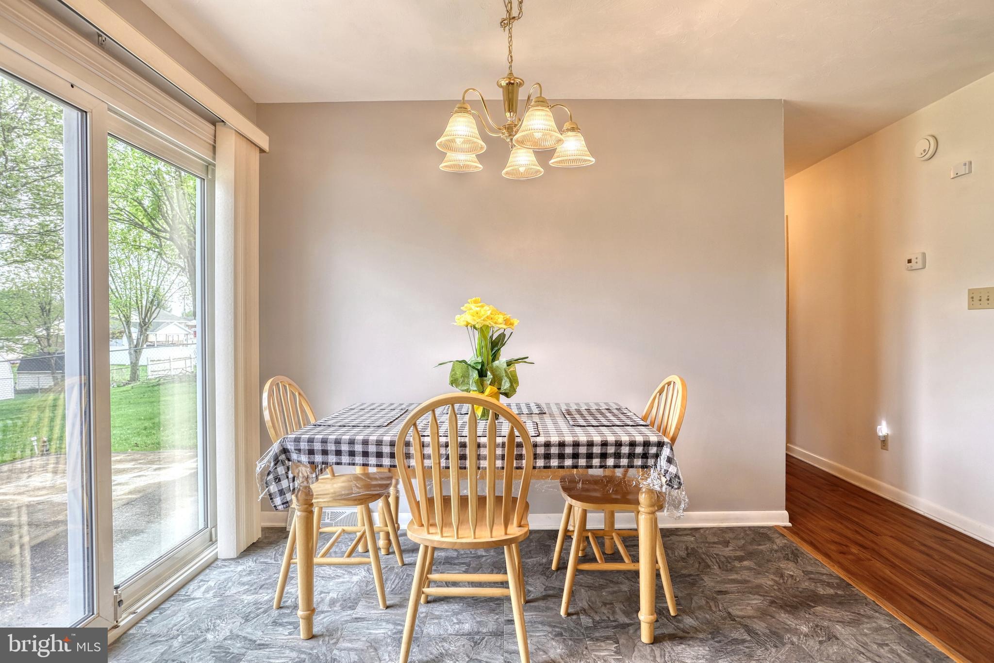 TWIN PINE SPRINGS - Residential