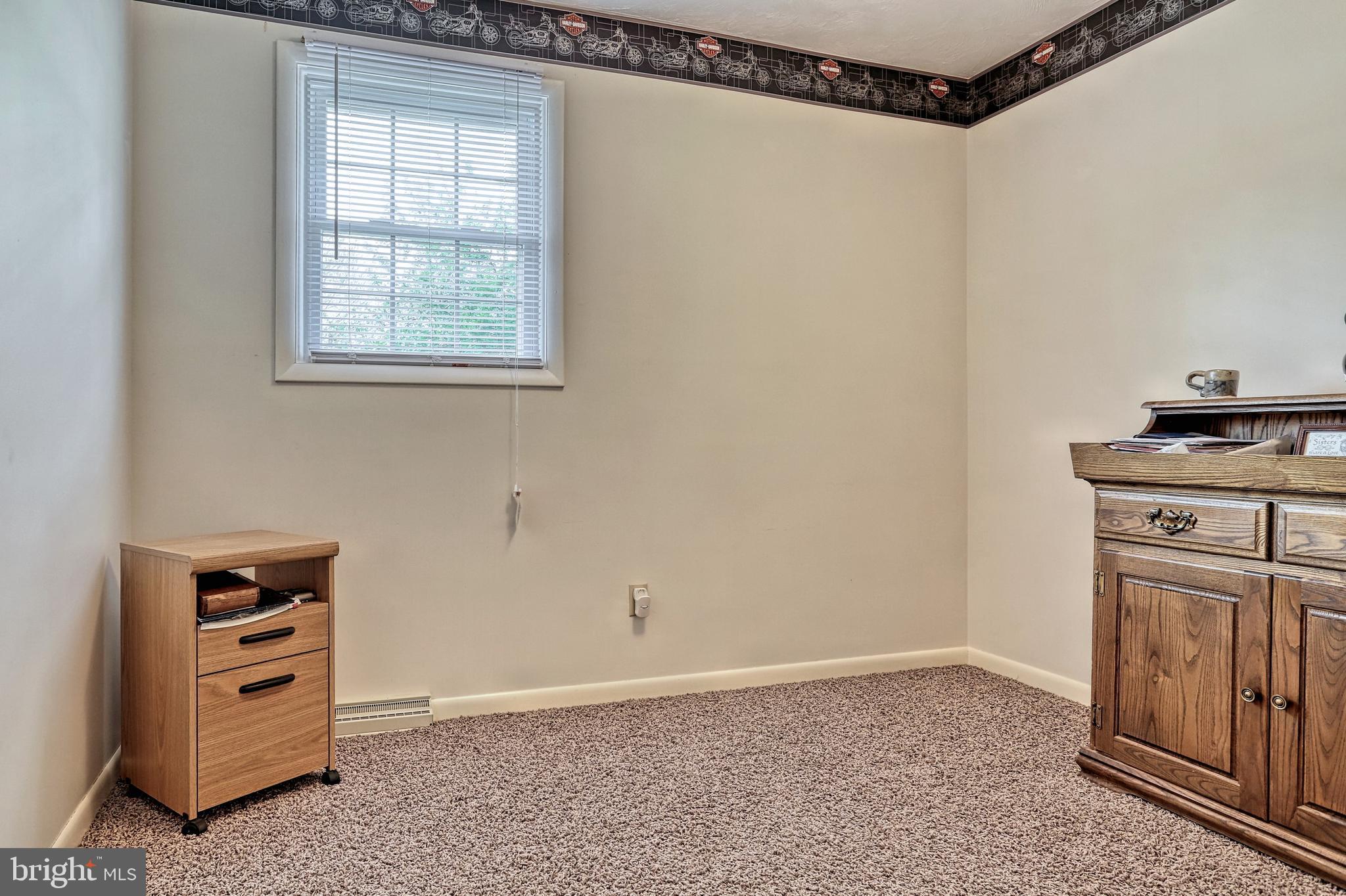 TWIN PINE SPRINGS - Residential