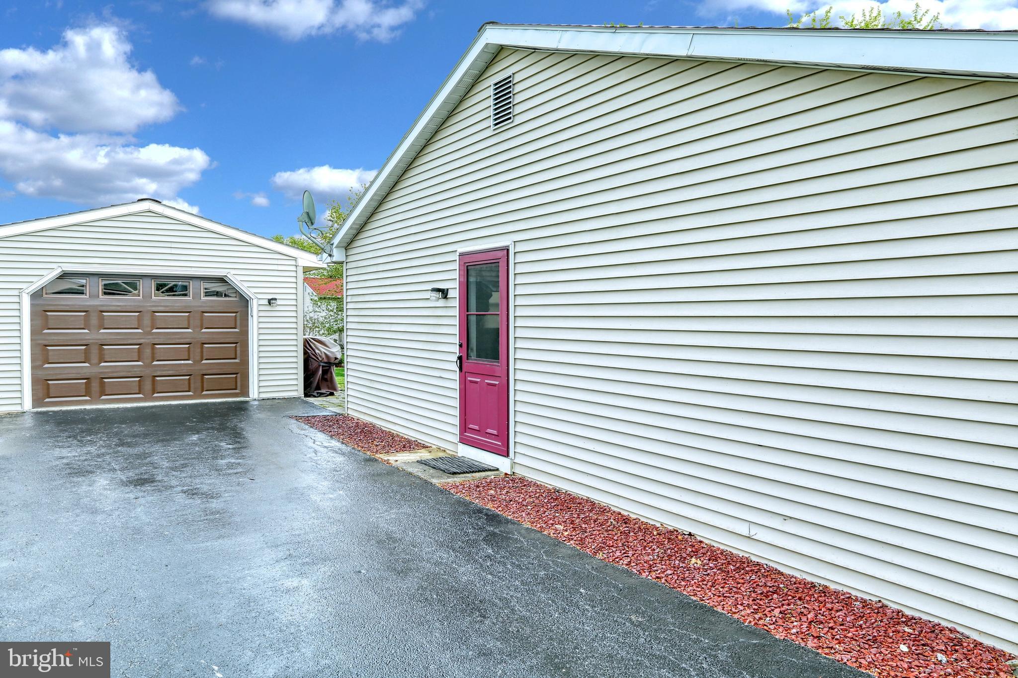 TWIN PINE SPRINGS - Residential
