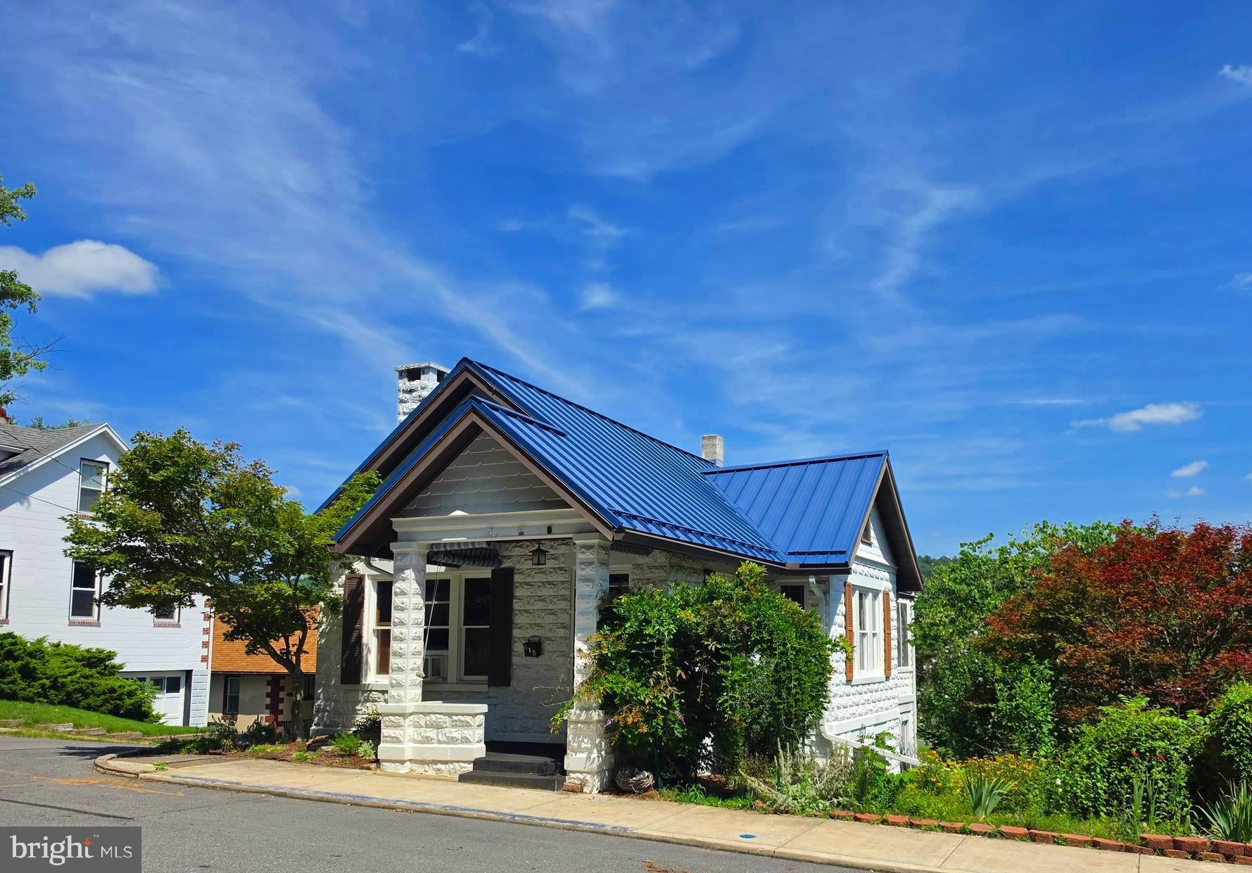 615 PIEDMONT AVENUE