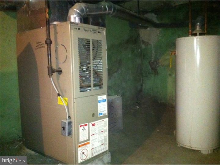 LOWER MOYAMENSING - Residential