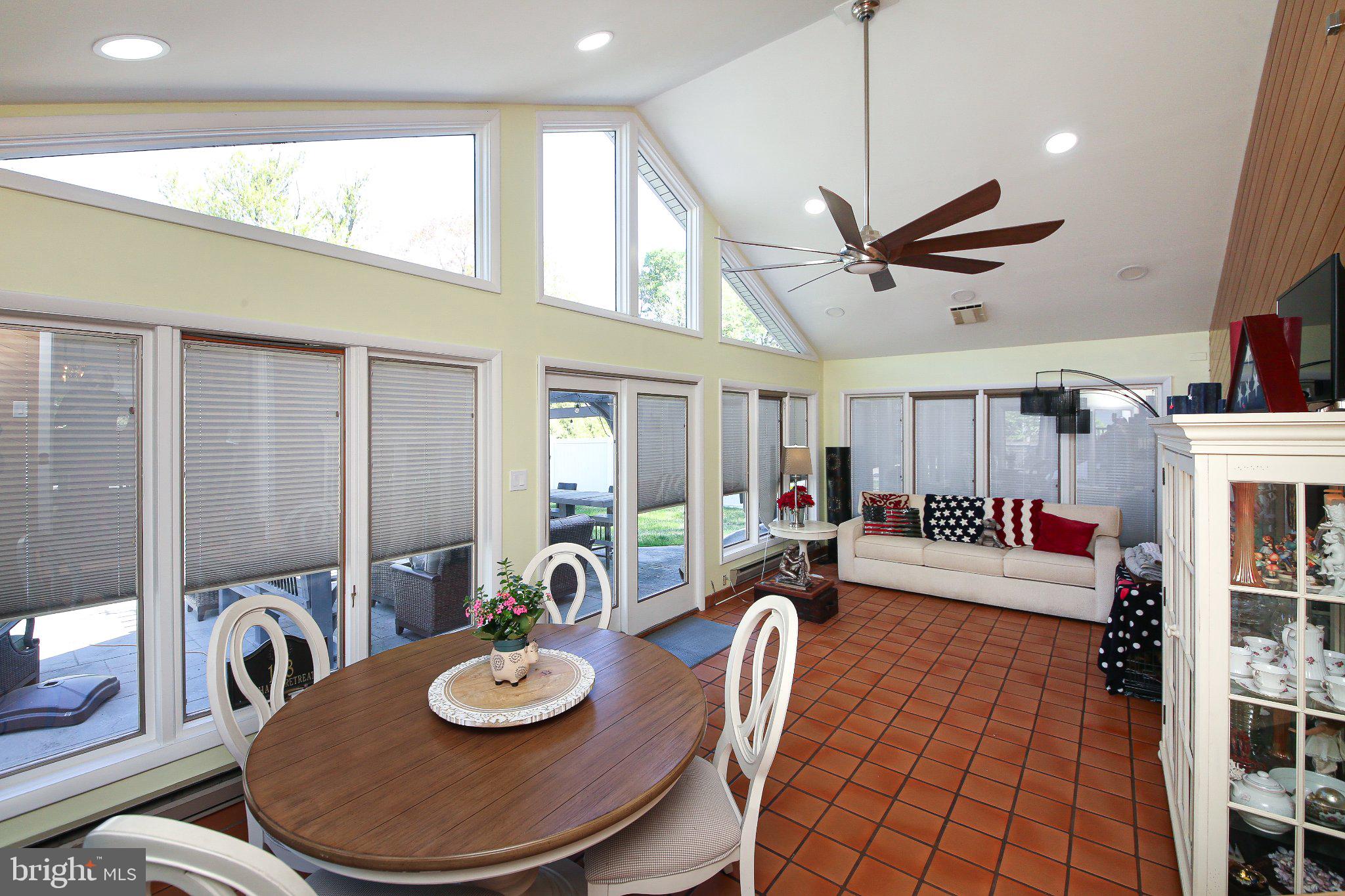 DOYLESTOWN COMMONS - Residential