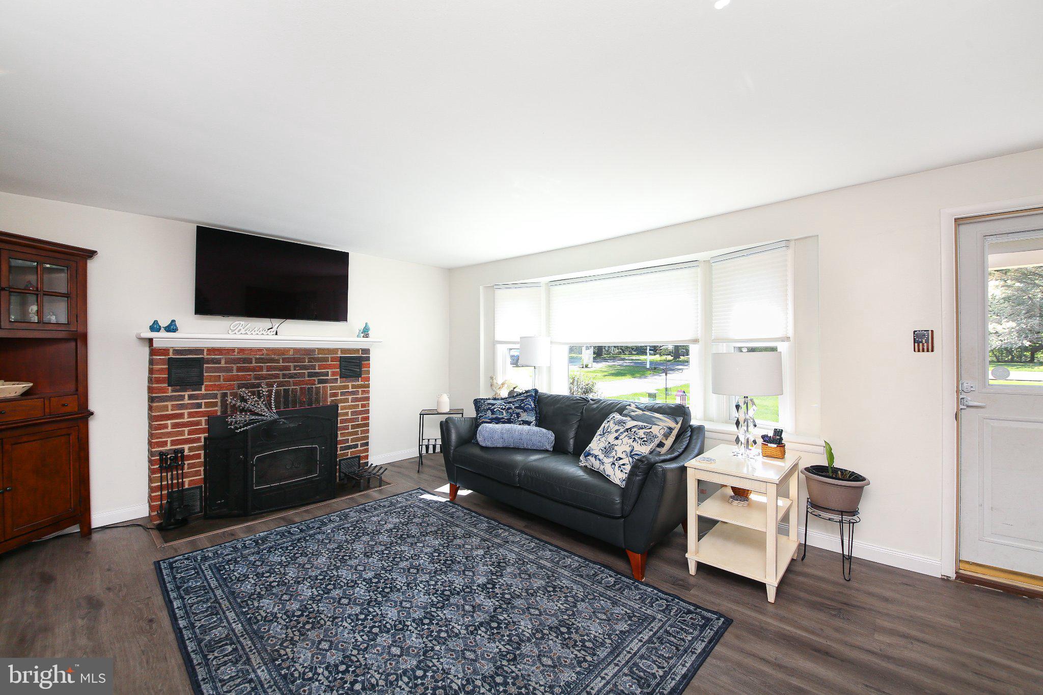 DOYLESTOWN COMMONS - Residential