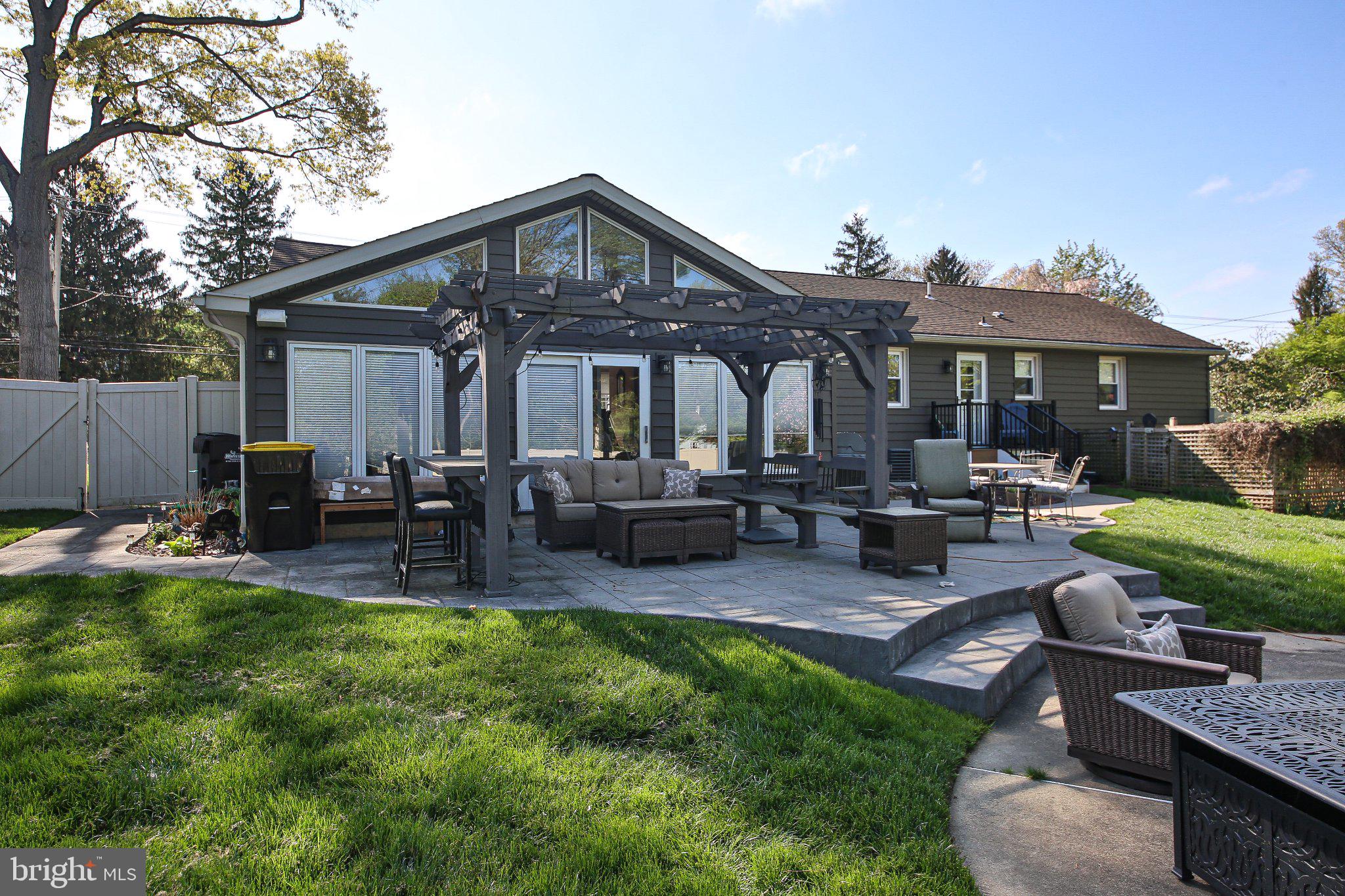 DOYLESTOWN COMMONS - Residential