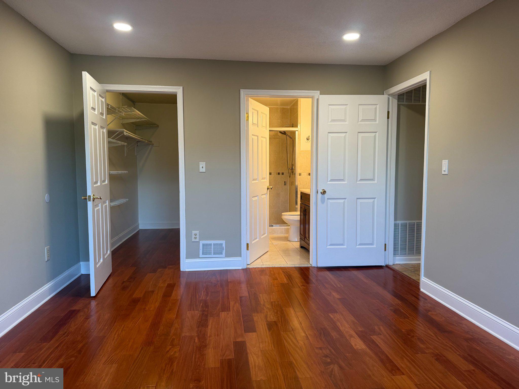 10 VOCEK COURT