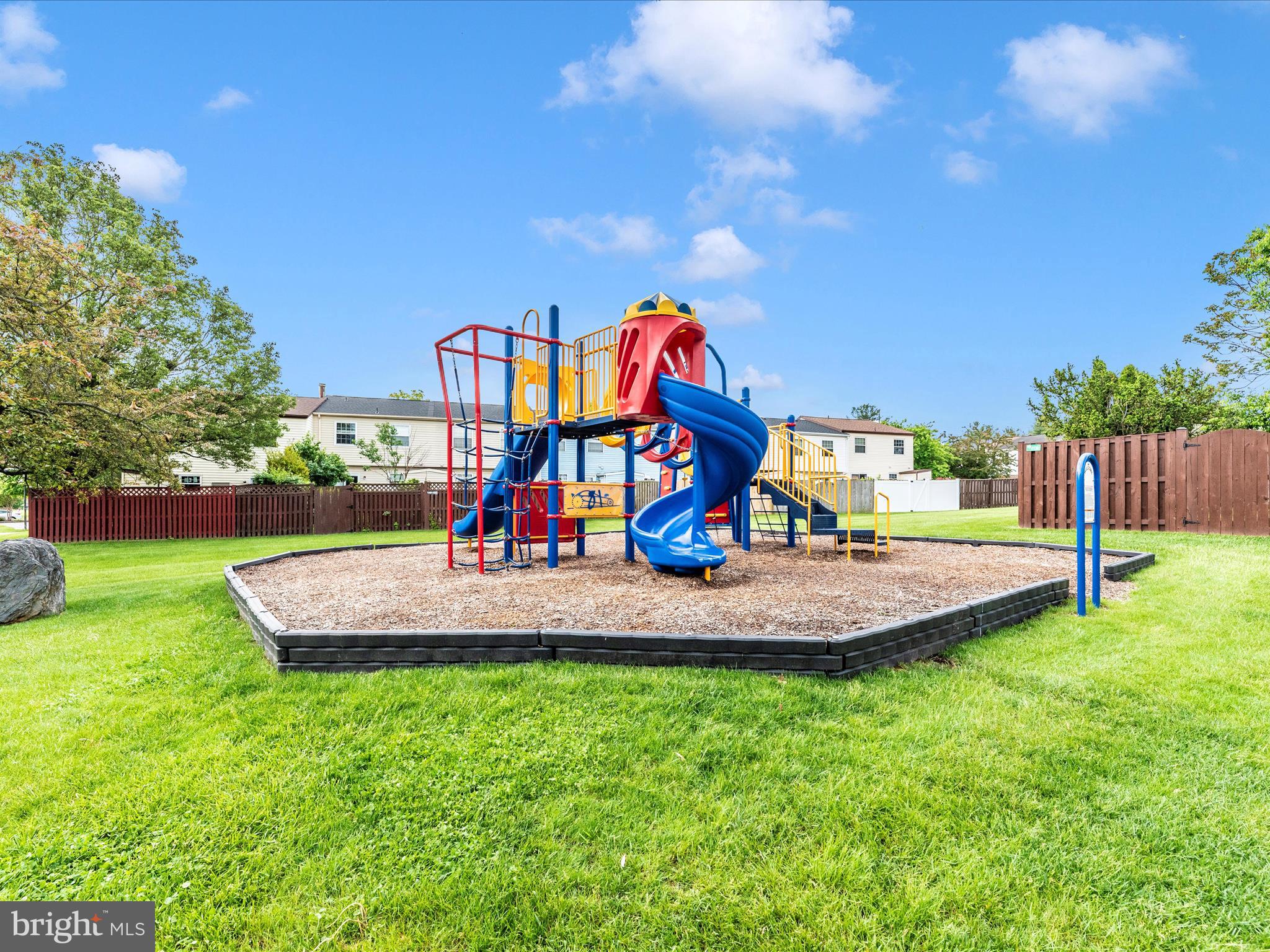 MOUNTAIN VILLAGE - Residential