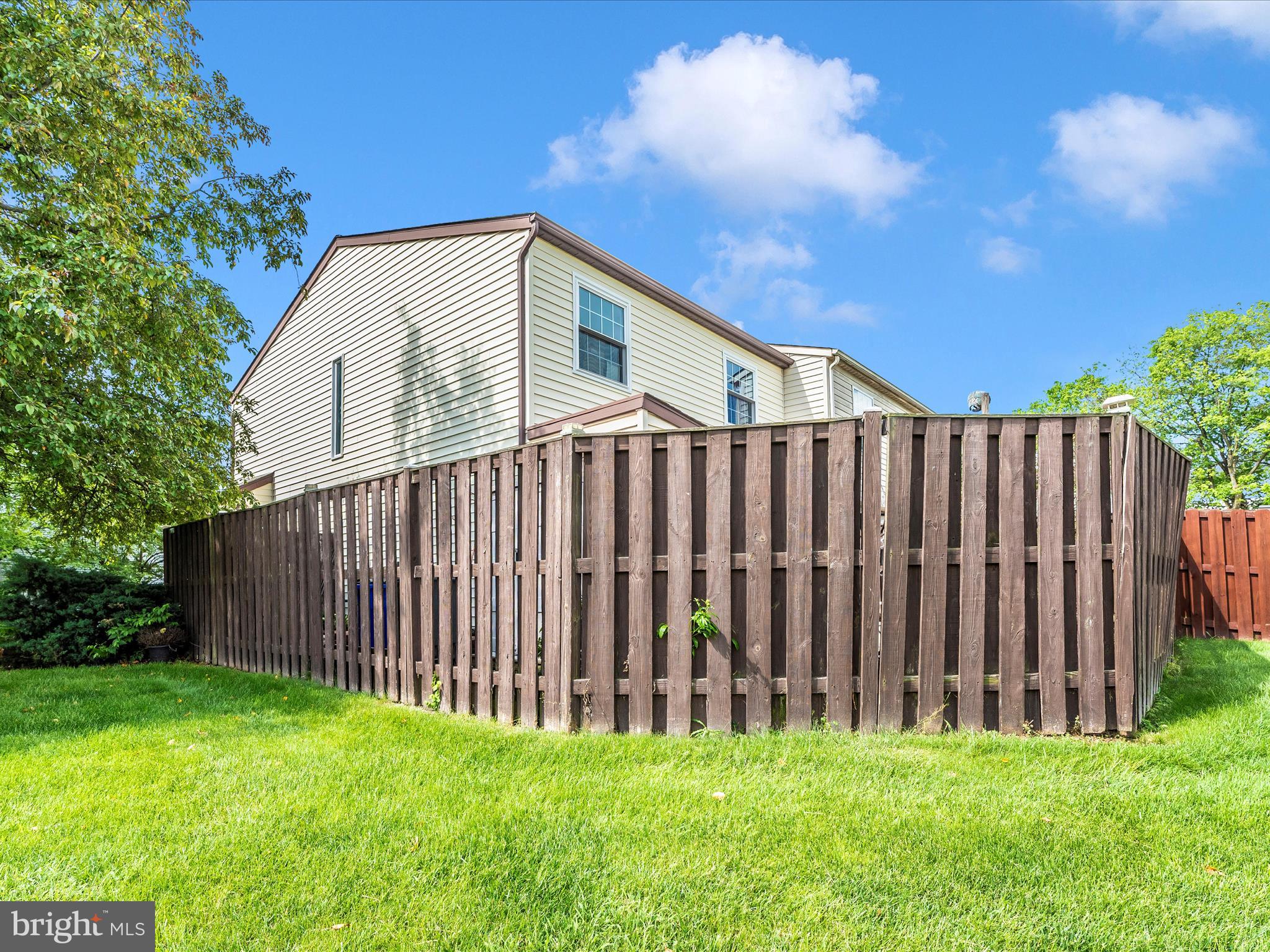 MOUNTAIN VILLAGE - Residential