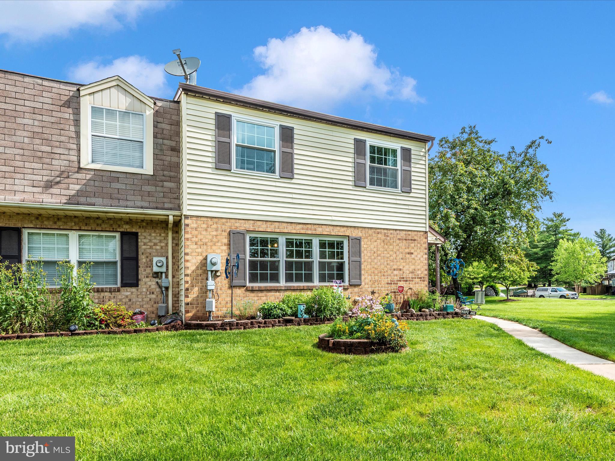 MOUNTAIN VILLAGE - Residential