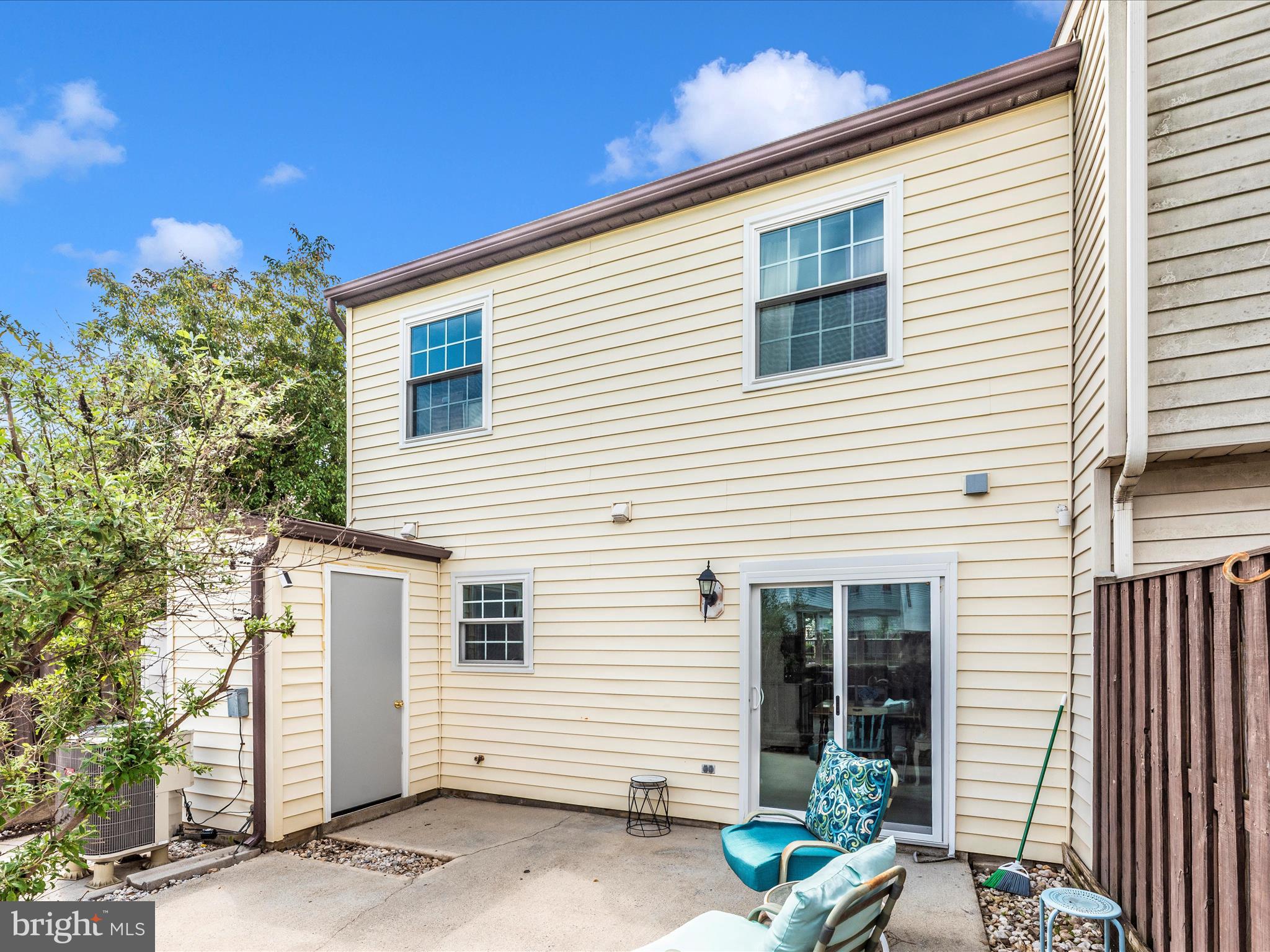 MOUNTAIN VILLAGE - Residential