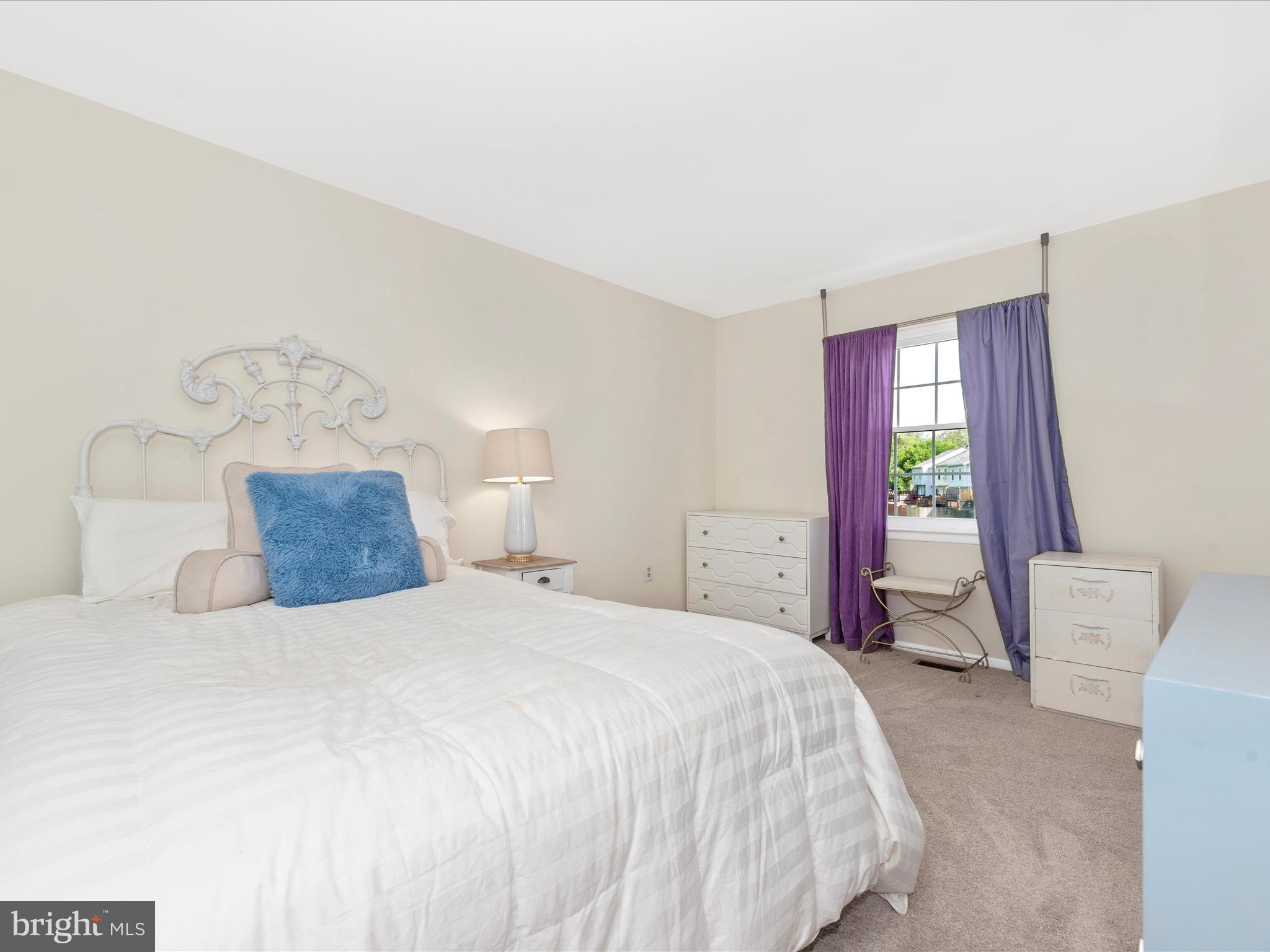 MOUNTAIN VILLAGE - Residential