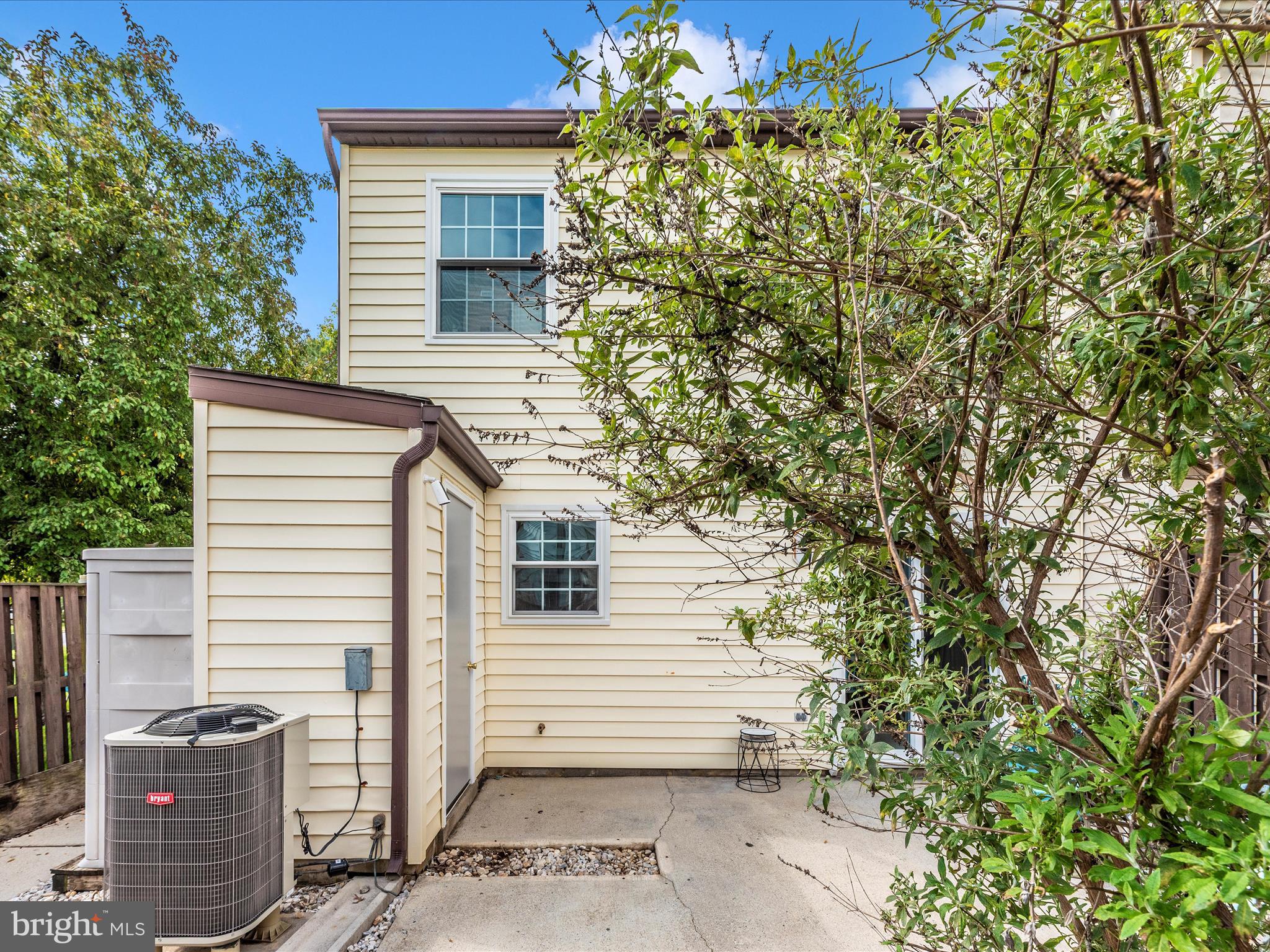 MOUNTAIN VILLAGE - Residential