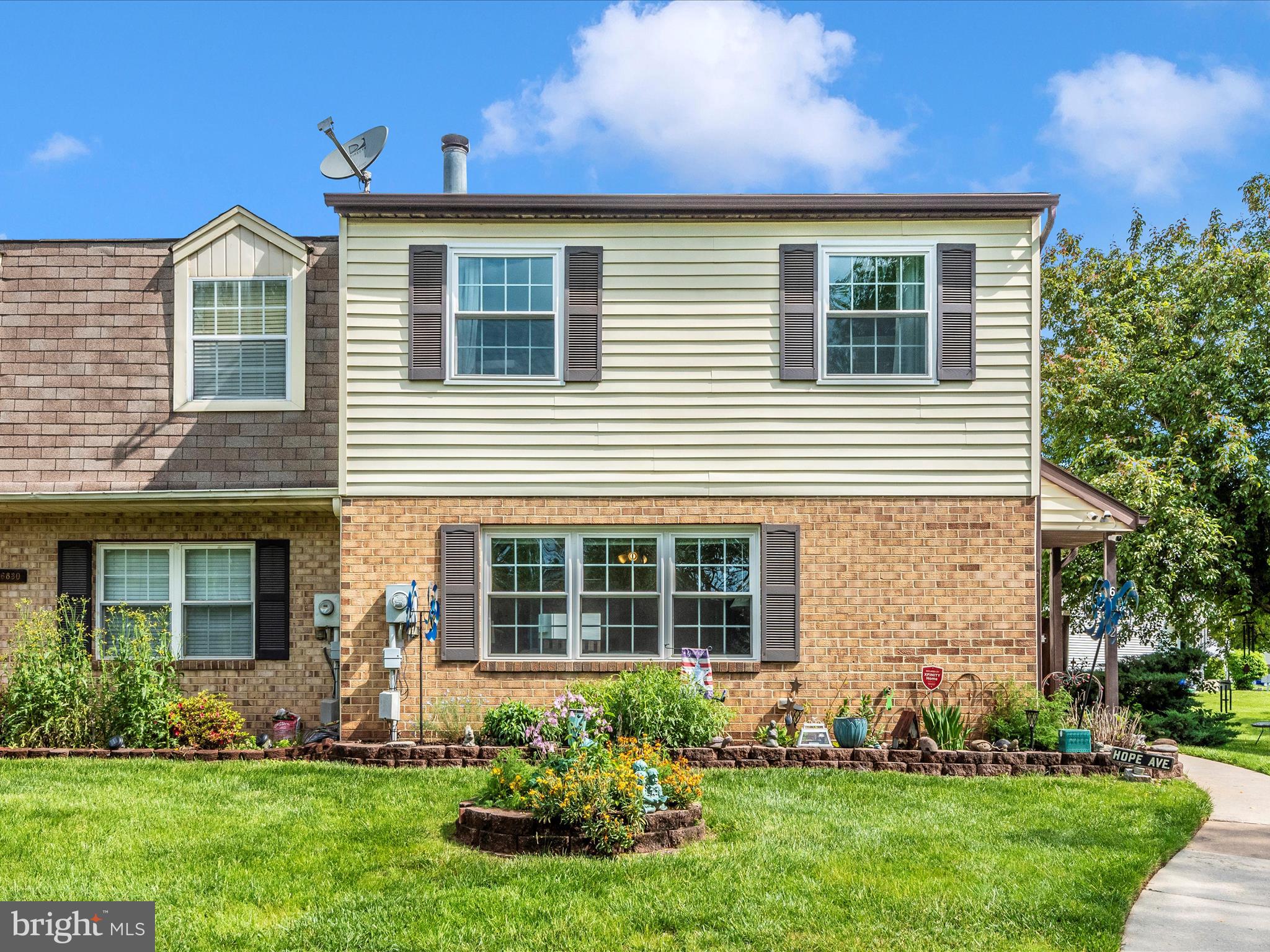 MOUNTAIN VILLAGE - Residential