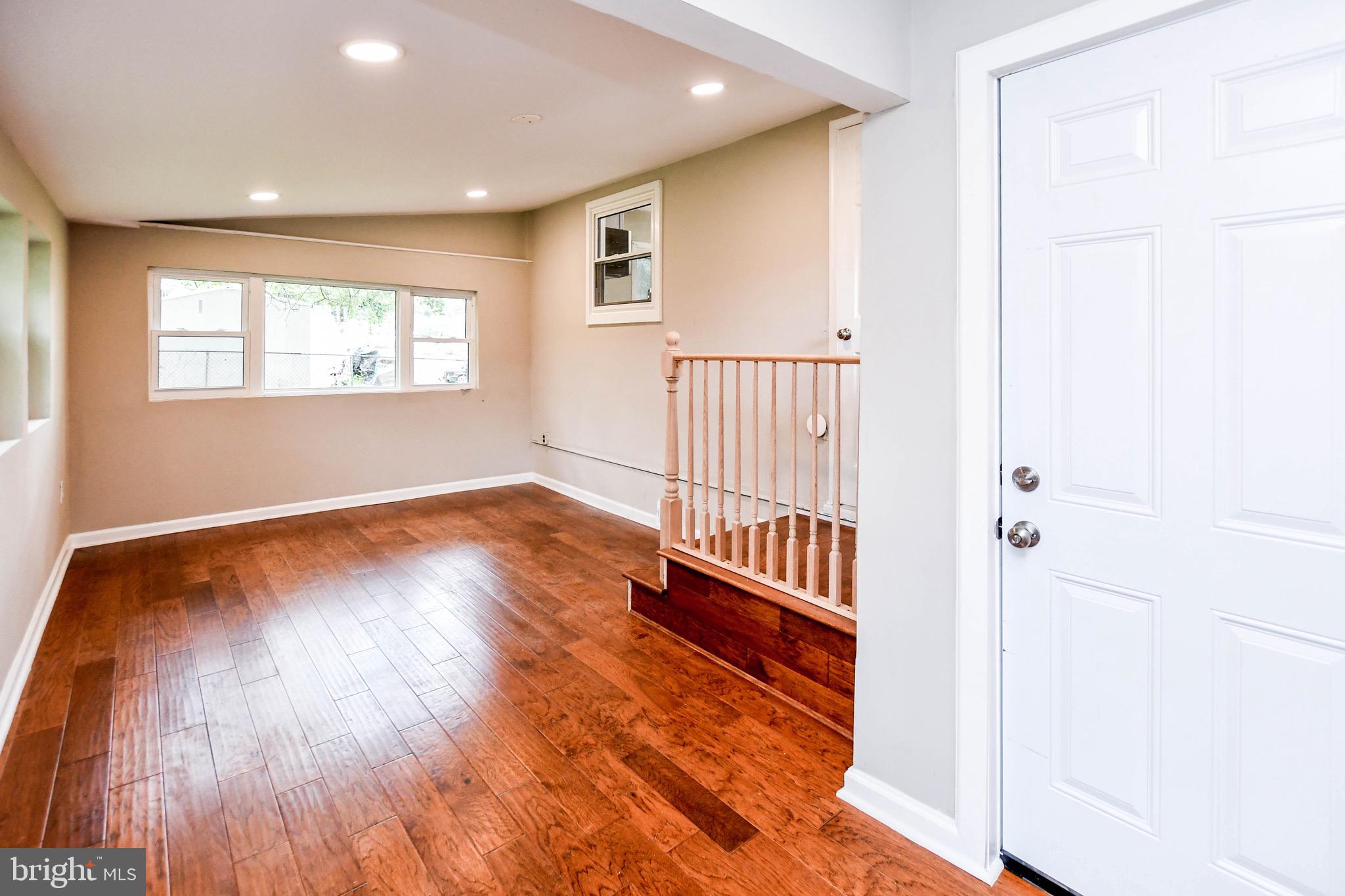 LAUREL GARDENS - Residential