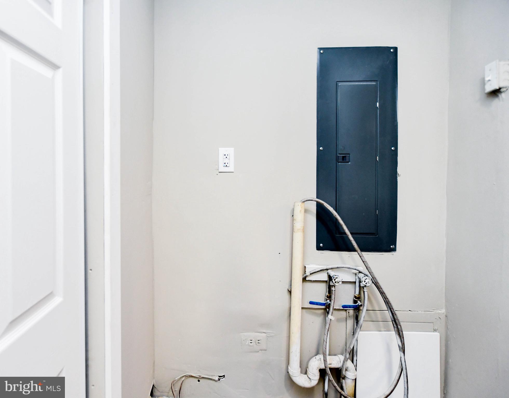 LAUREL GARDENS - Residential