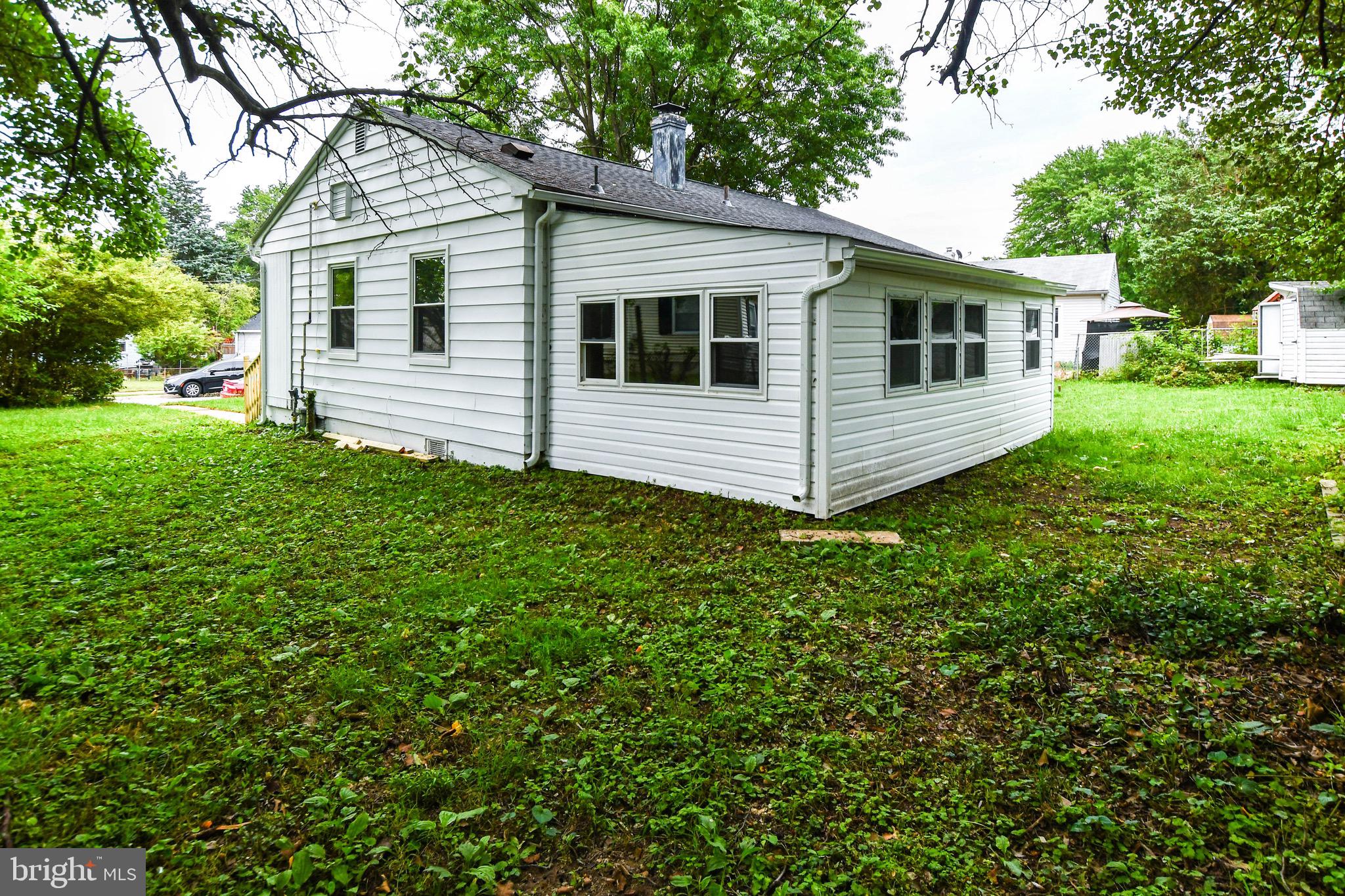 LAUREL GARDENS - Residential