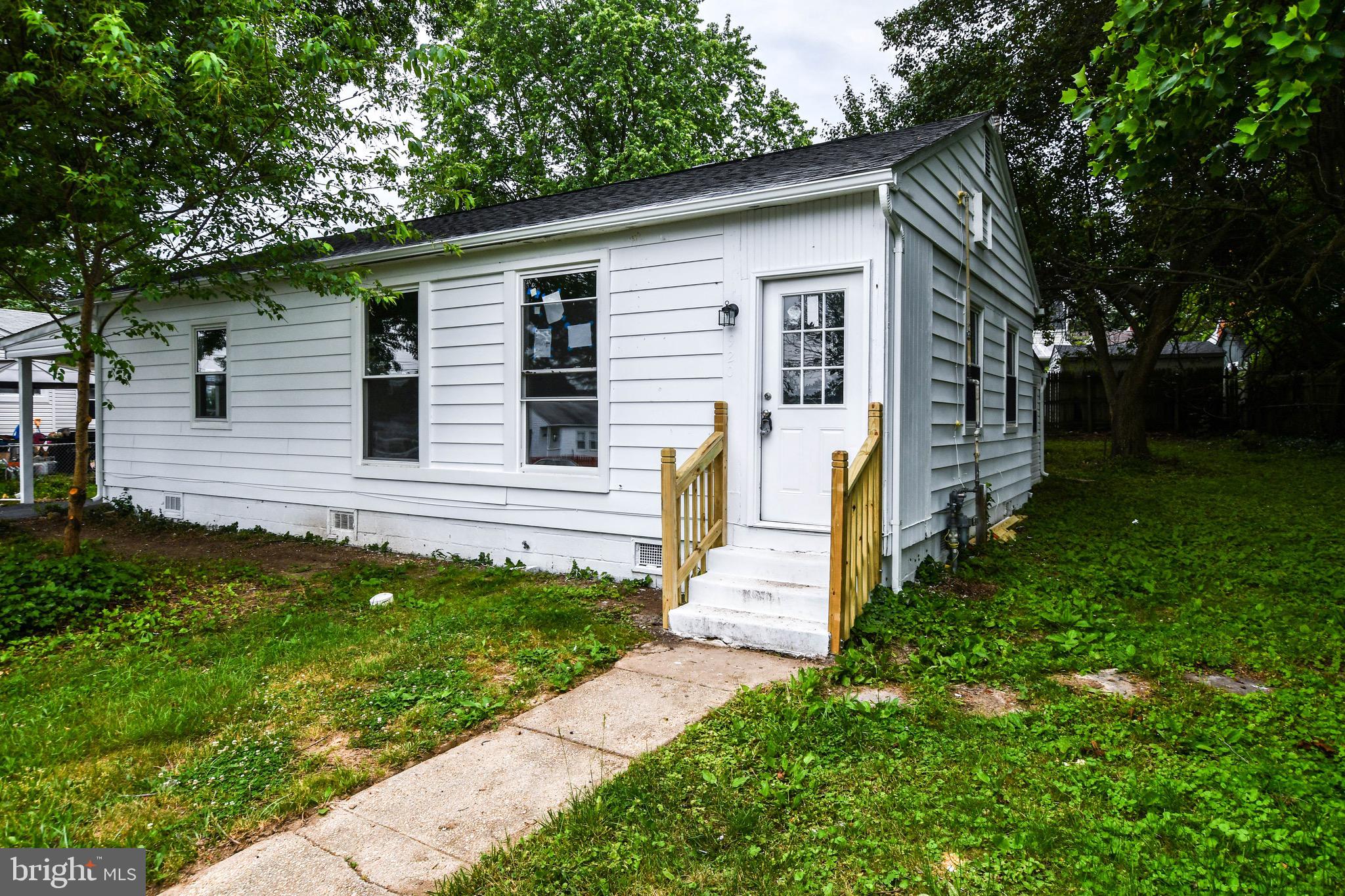 LAUREL GARDENS - Residential