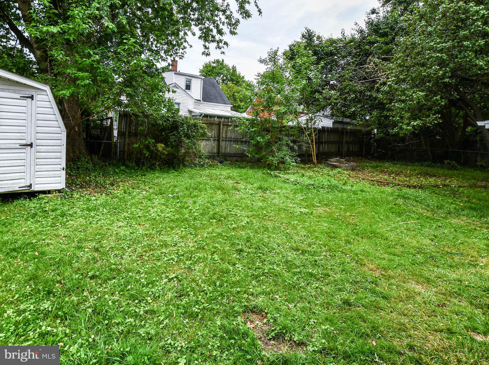 LAUREL GARDENS - Residential