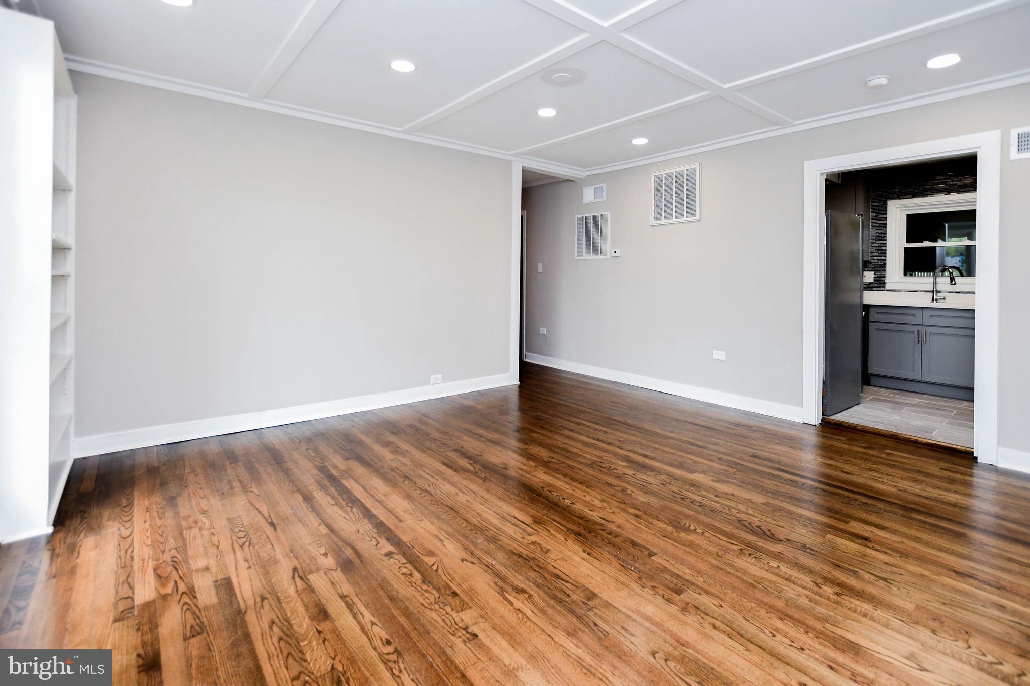 LAUREL GARDENS - Residential