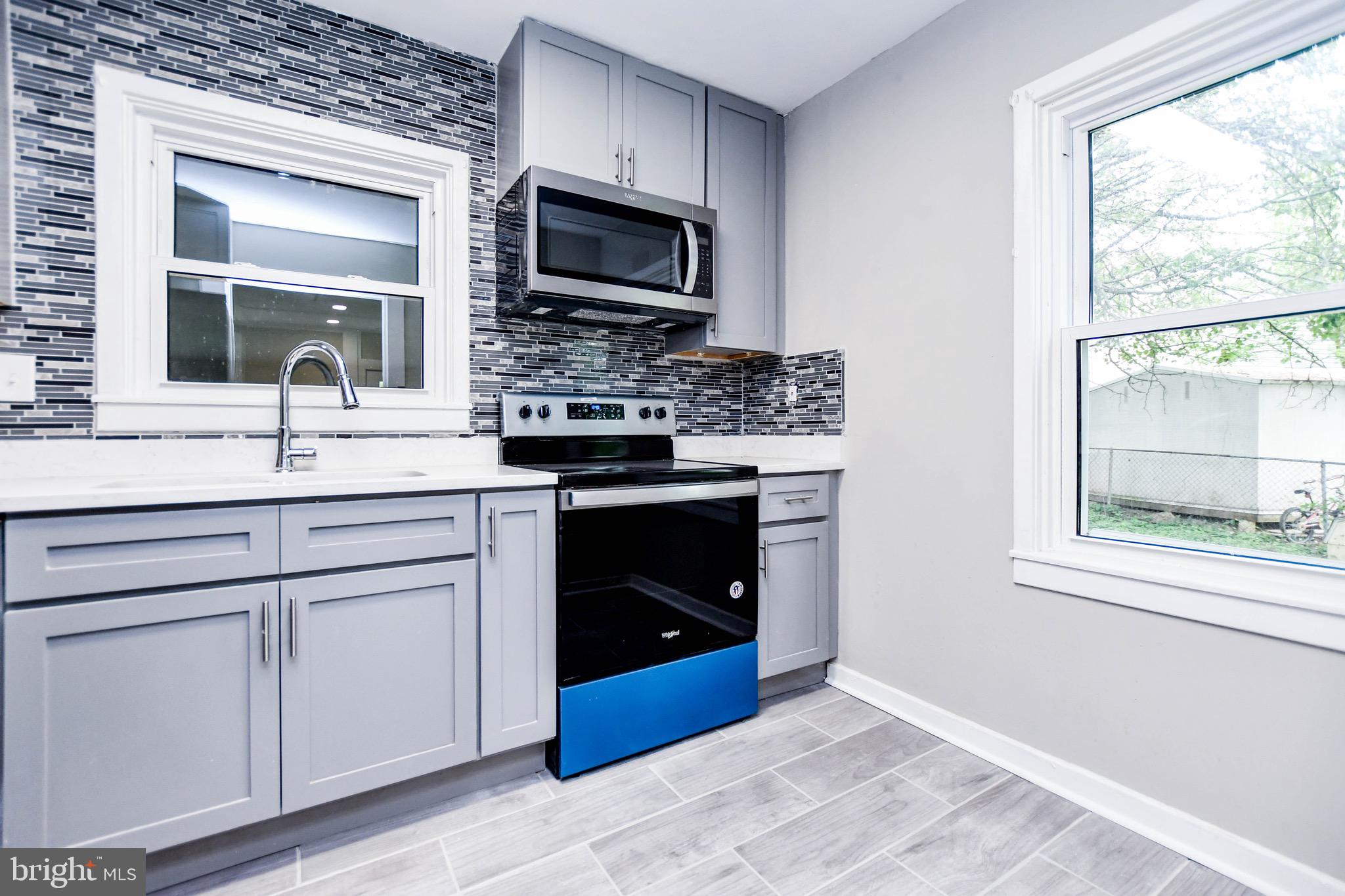 LAUREL GARDENS - Residential