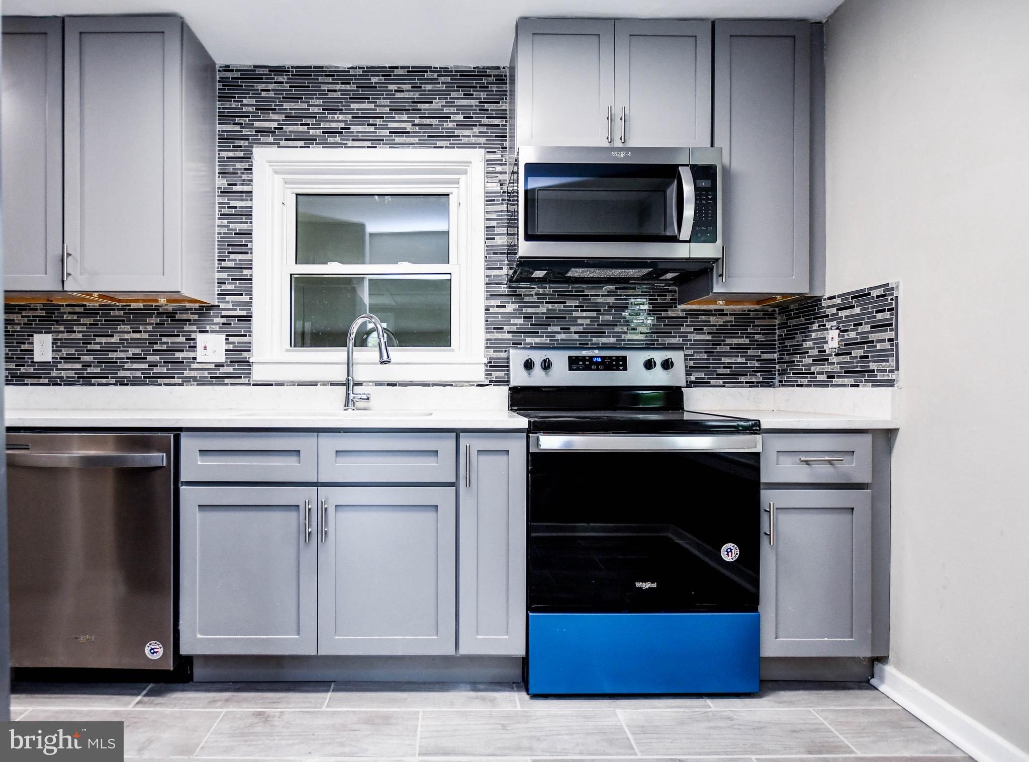 LAUREL GARDENS - Residential