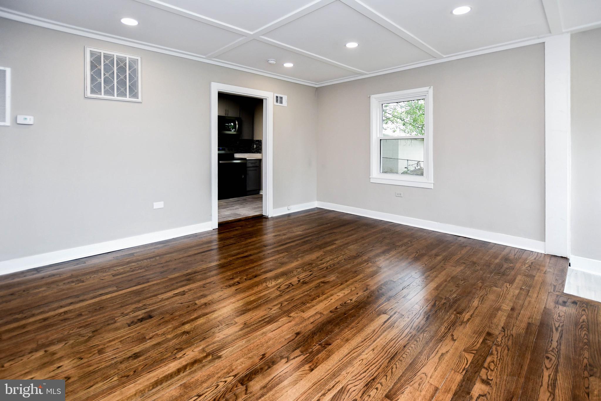 LAUREL GARDENS - Residential