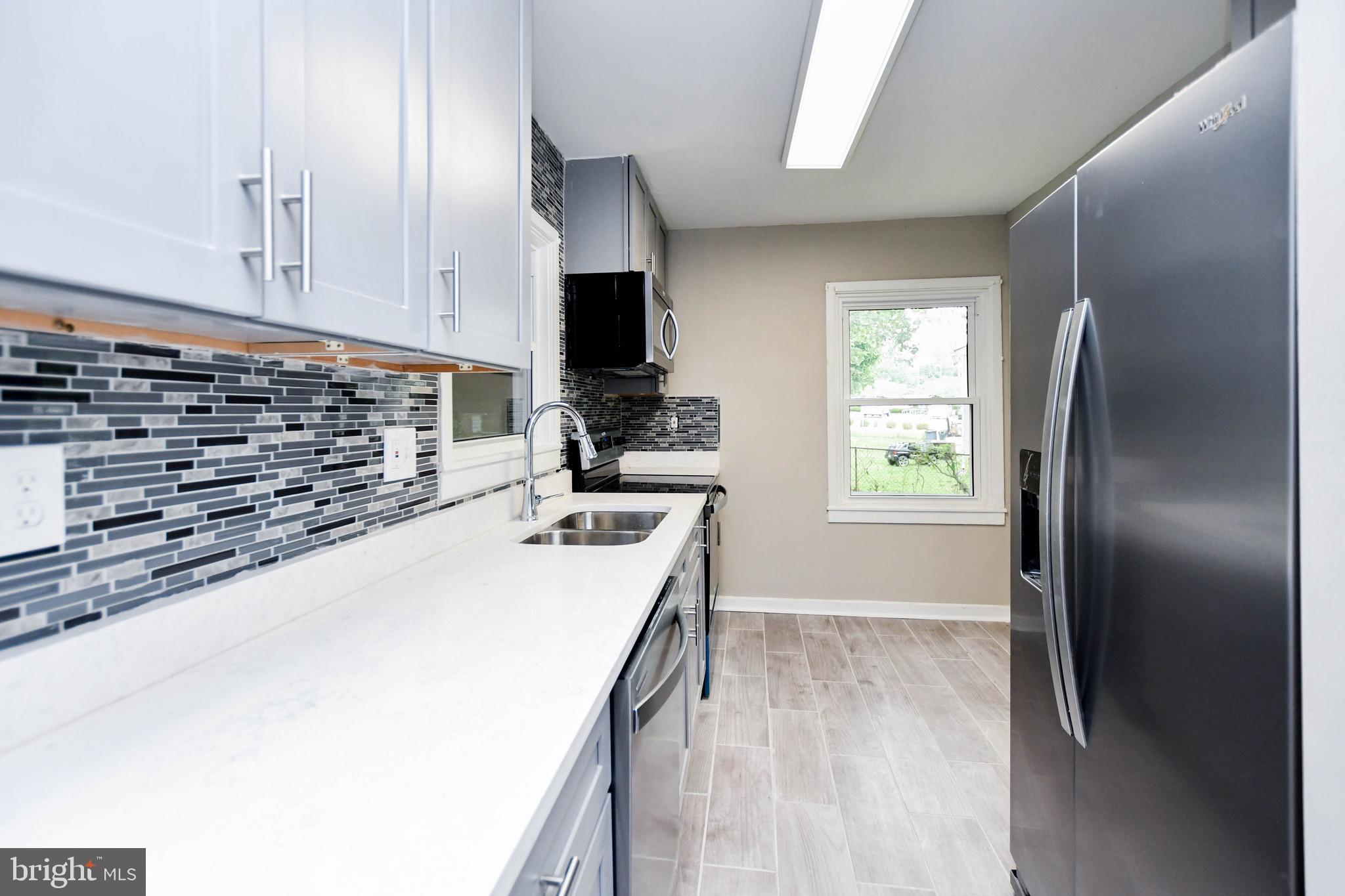 LAUREL GARDENS - Residential