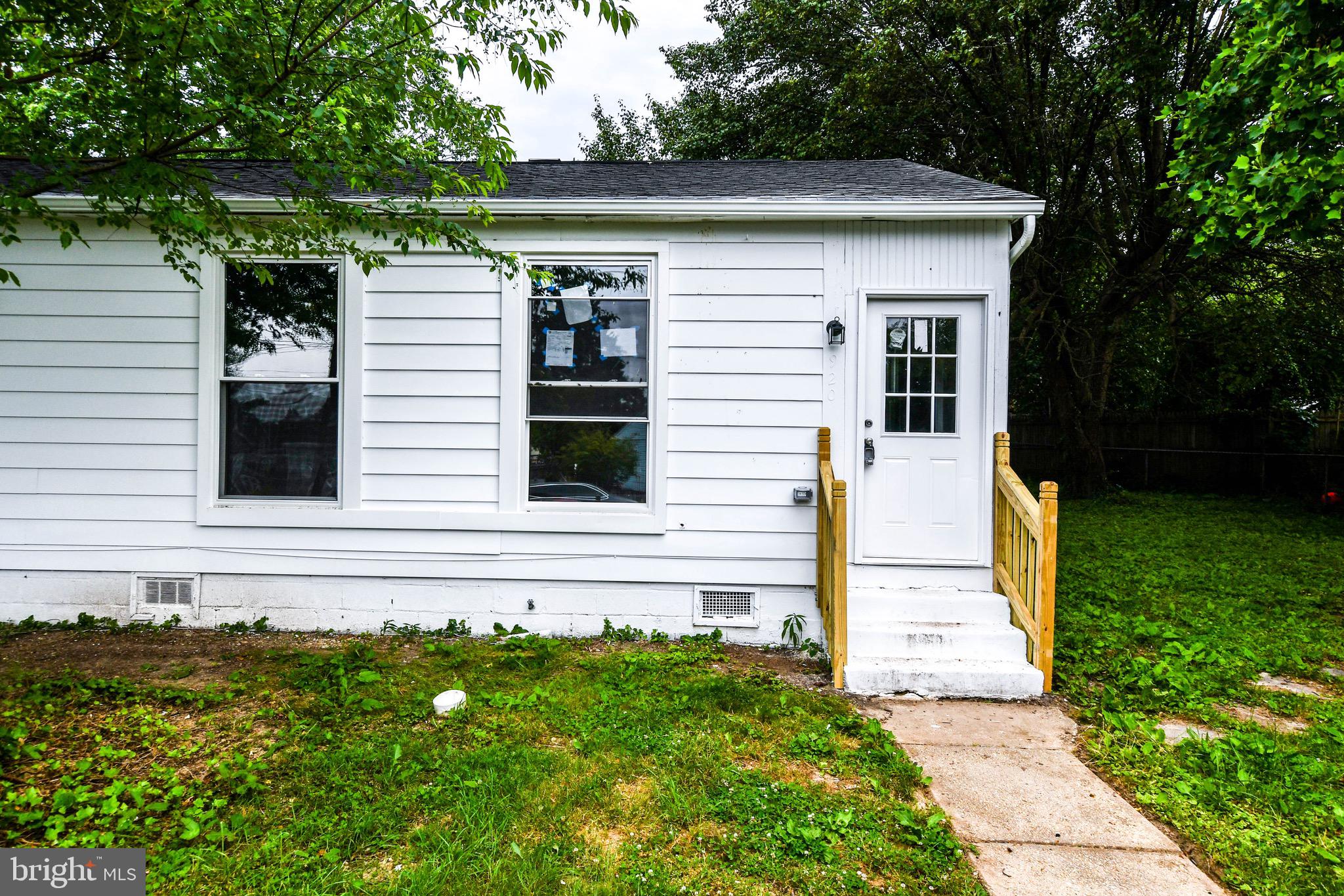 LAUREL GARDENS - Residential