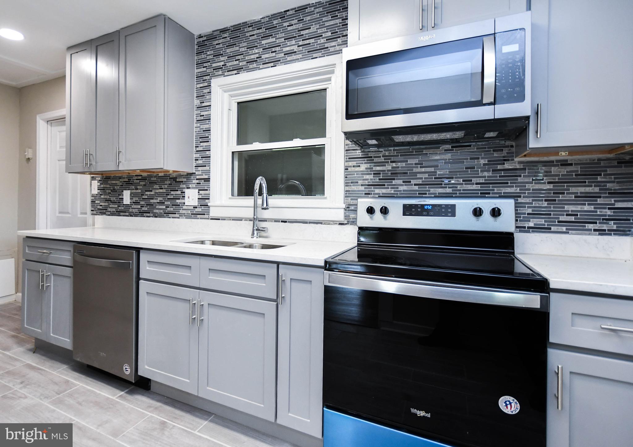 LAUREL GARDENS - Residential