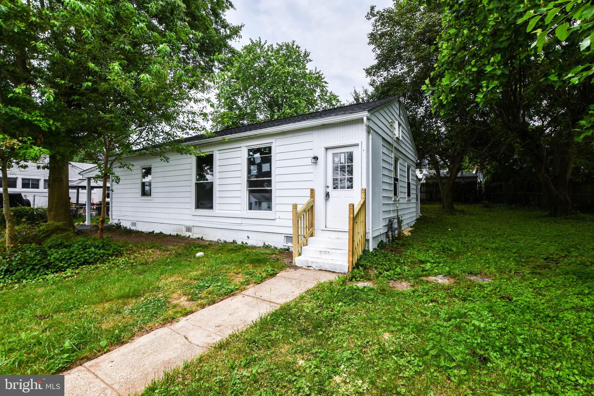 LAUREL GARDENS - Residential