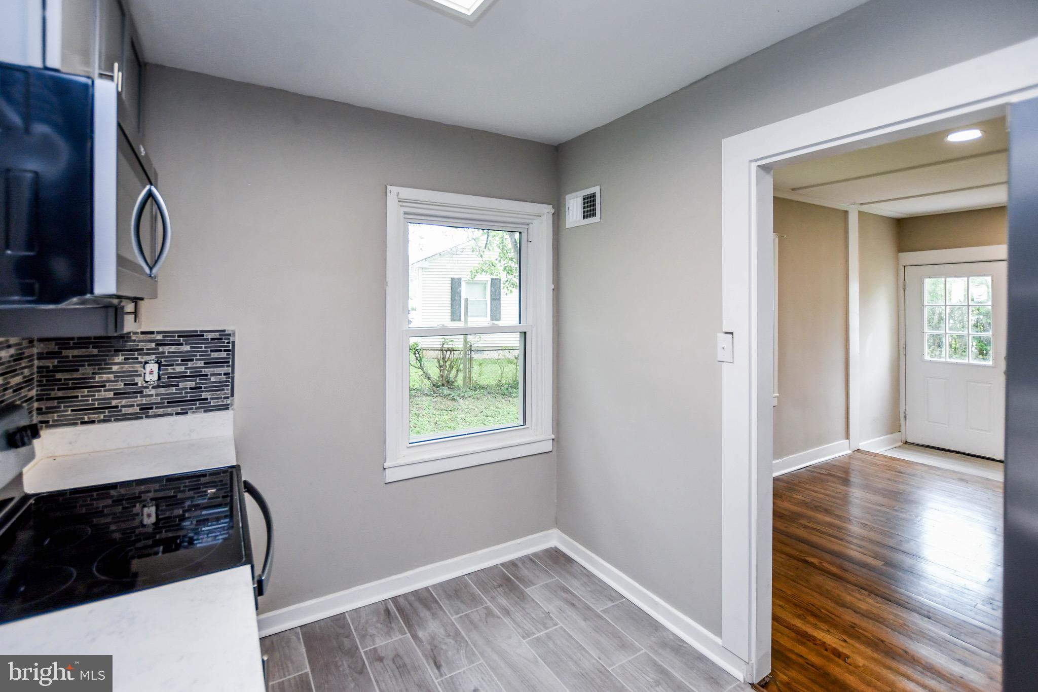 LAUREL GARDENS - Residential