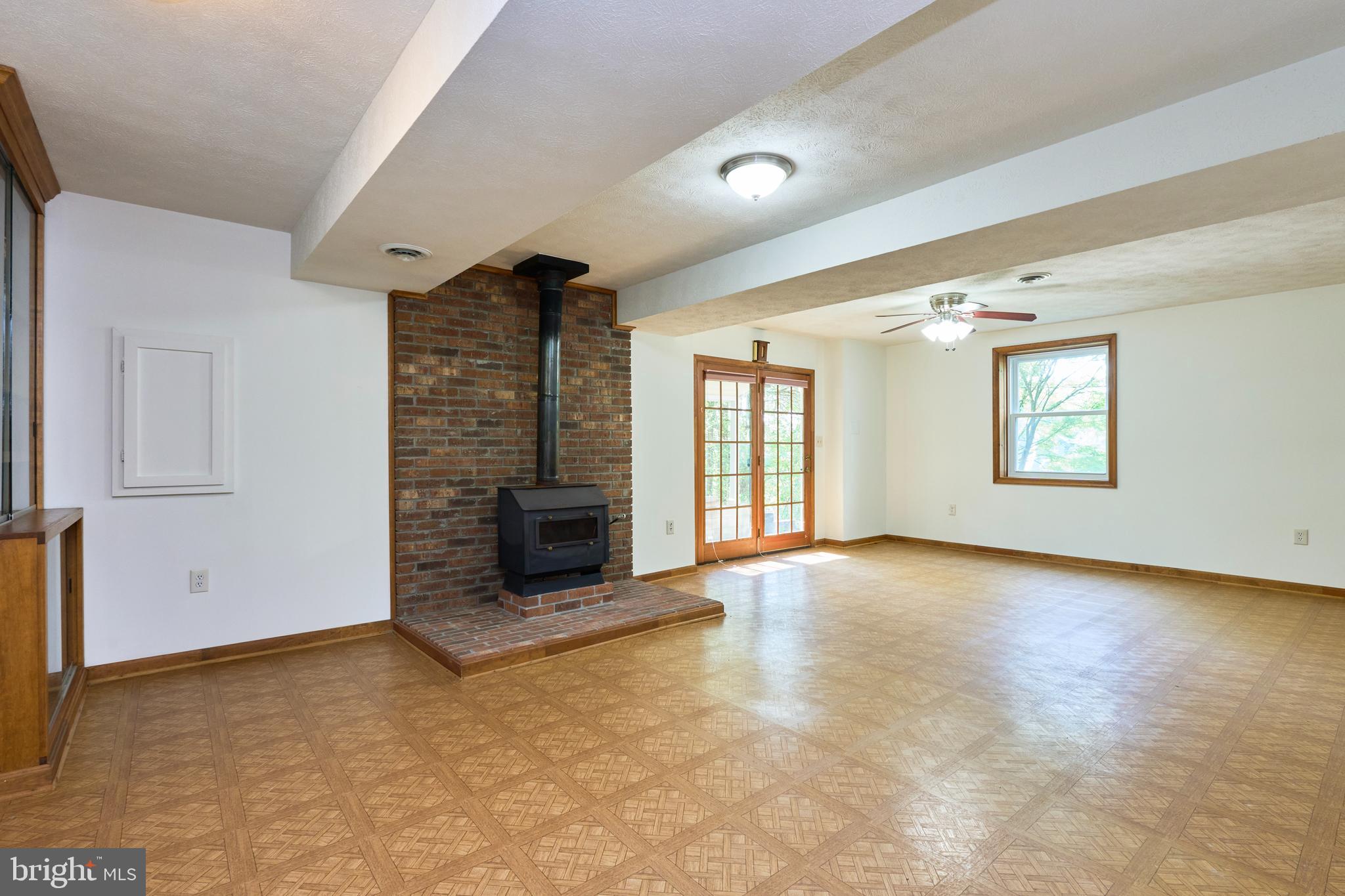 HILLTOP - Residential Lease