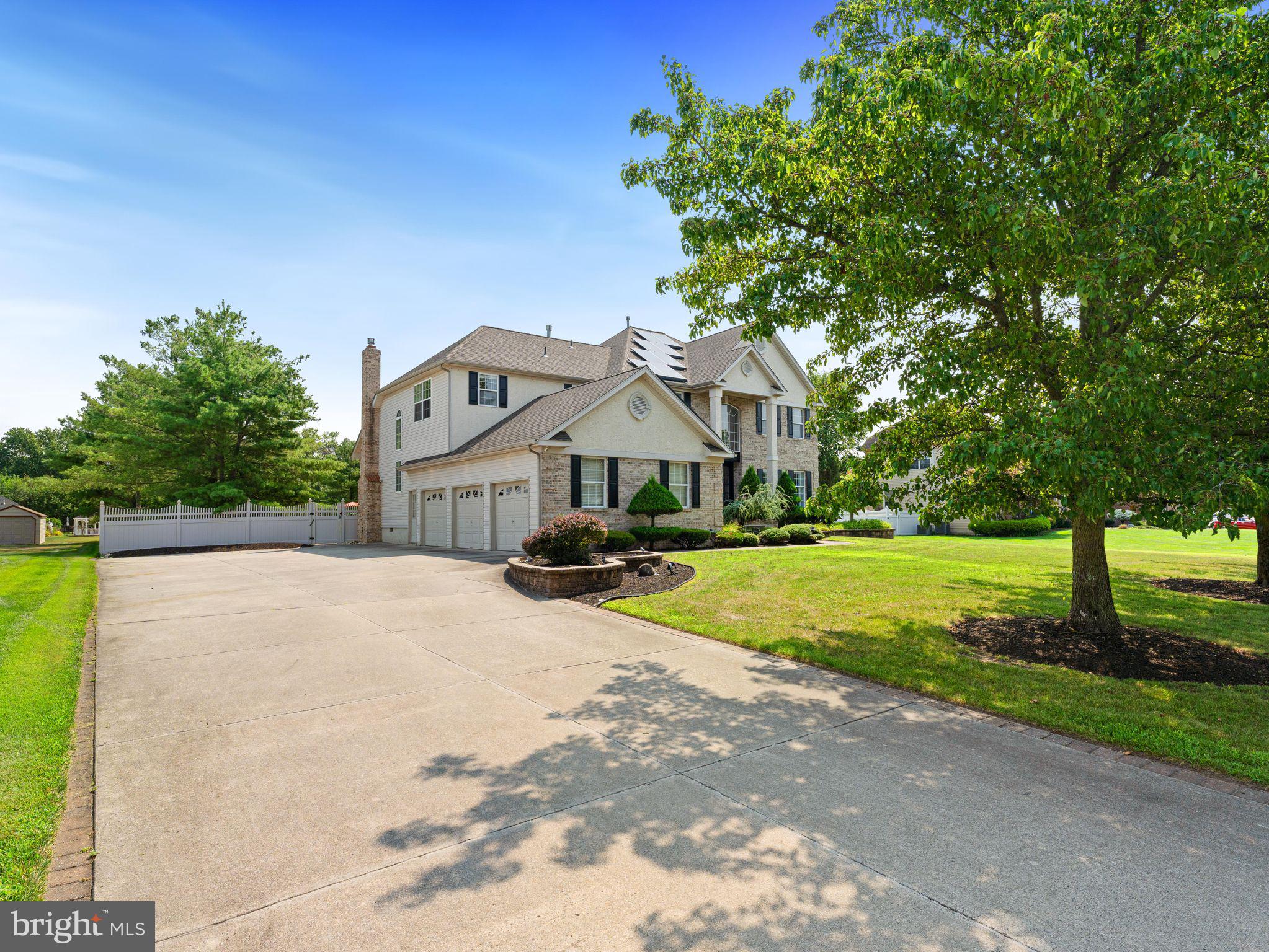 3 DOROTHY DRIVE