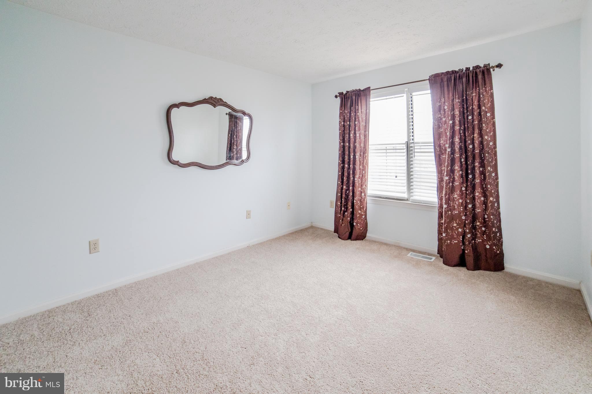 ST CHARLES SUB - HAMPSHIRE - Residential